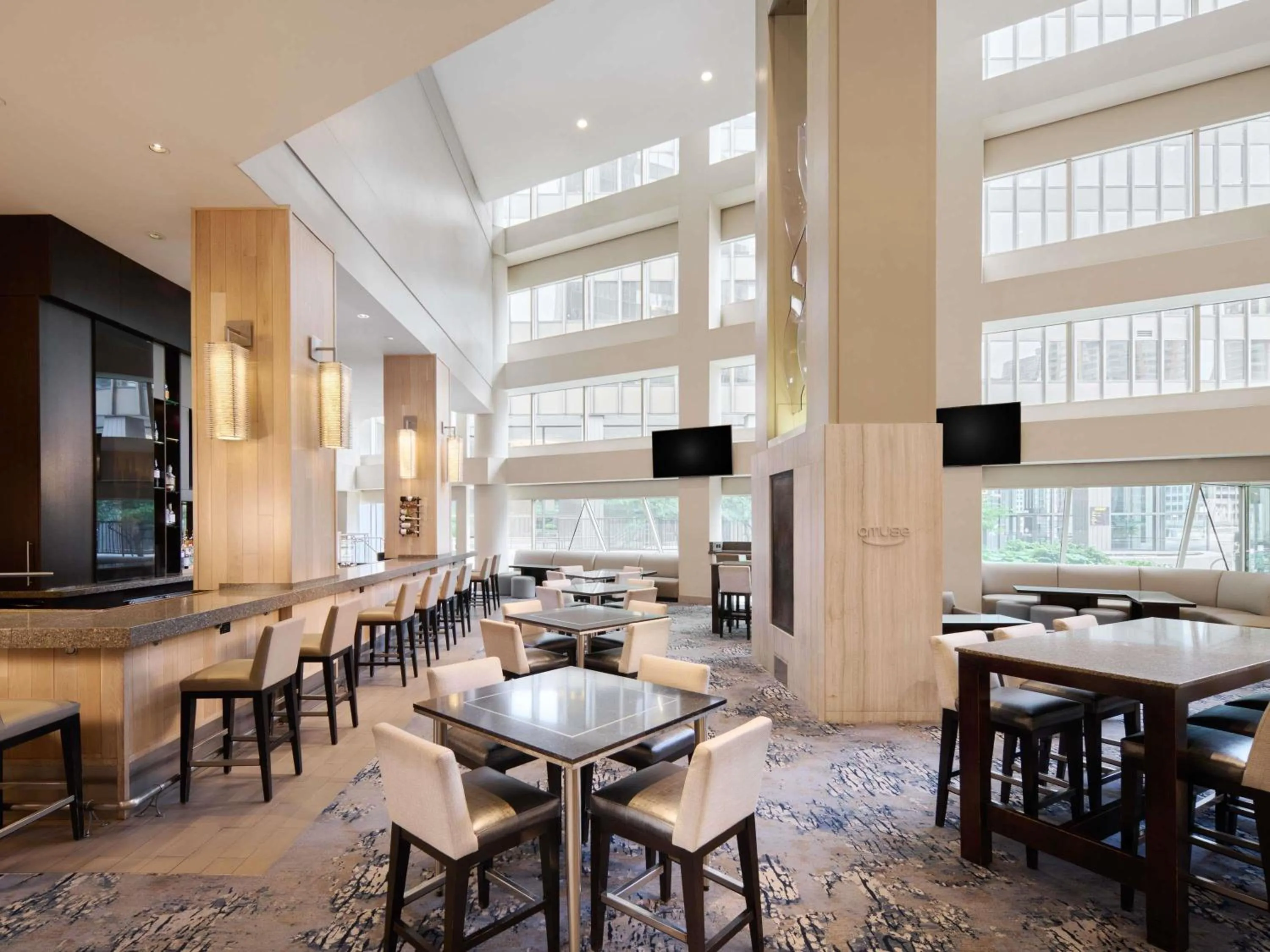 Property building in Swissotel Chicago