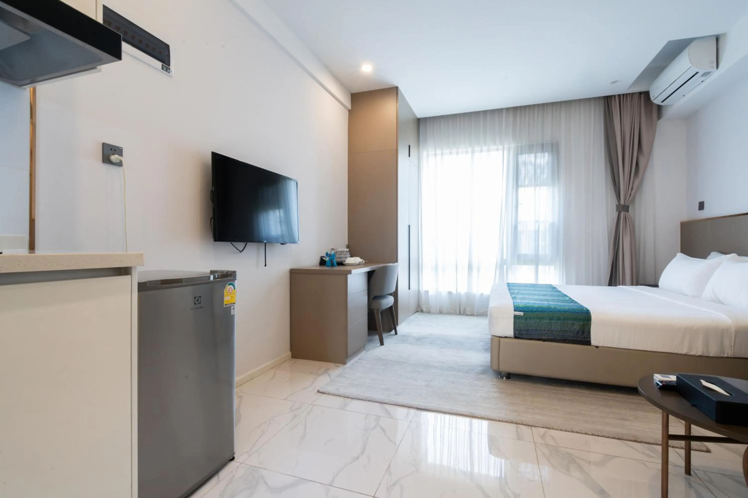 Bed in One Park Hotel & Residence