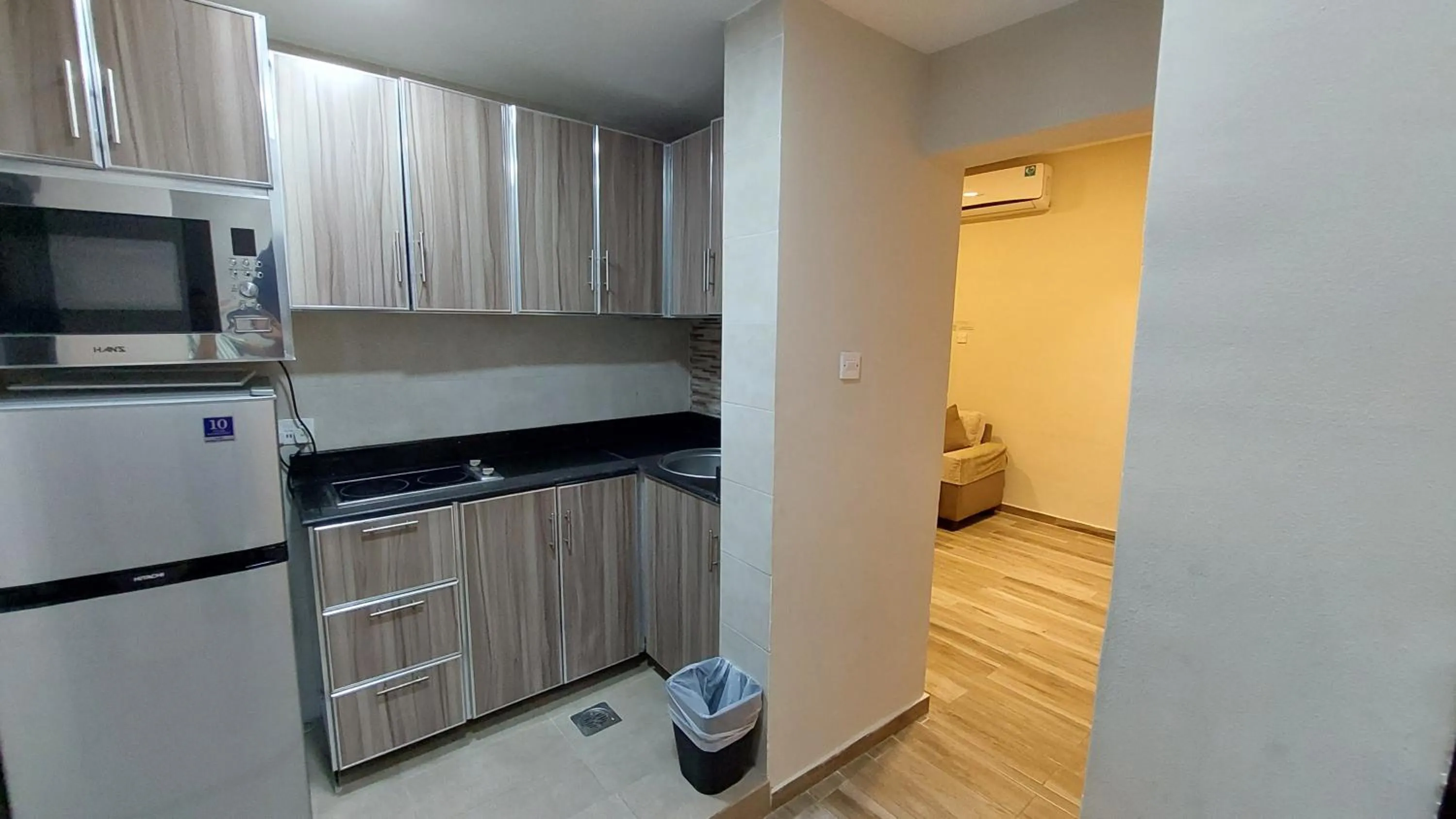 Kitchen or kitchenette in Grand Flora Hotel