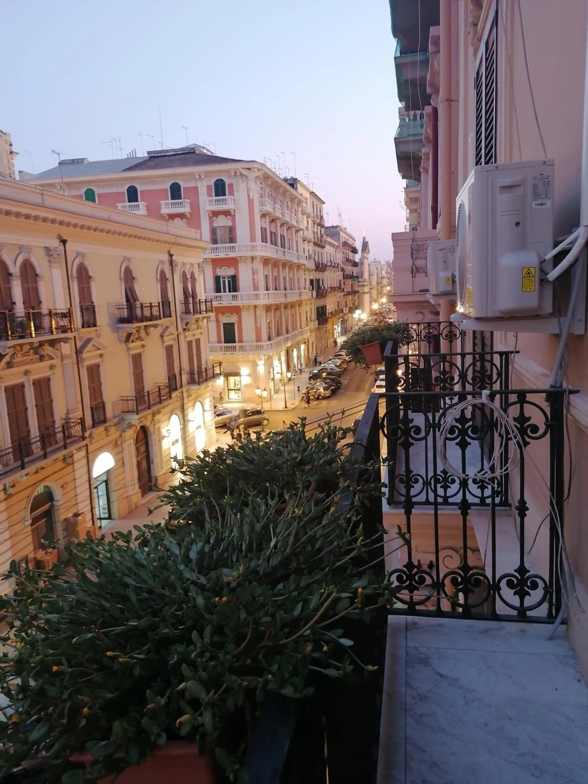 Balcony/Terrace in queen 24