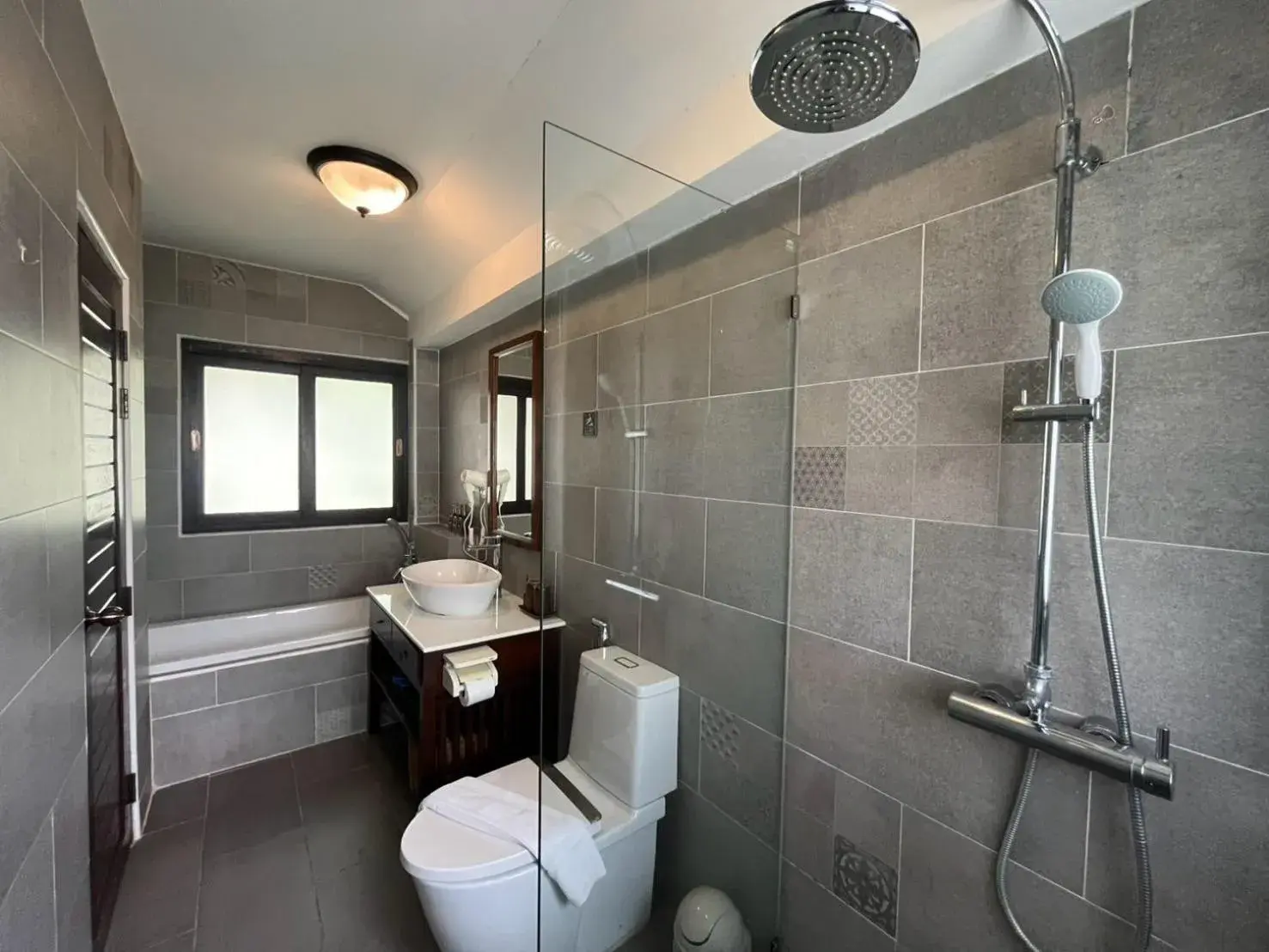 Triple Room with Balcony in Lanna Deer Resort Chiang Mai Triple Room with Balcony in Lanna Deer Resort Chiang Mai