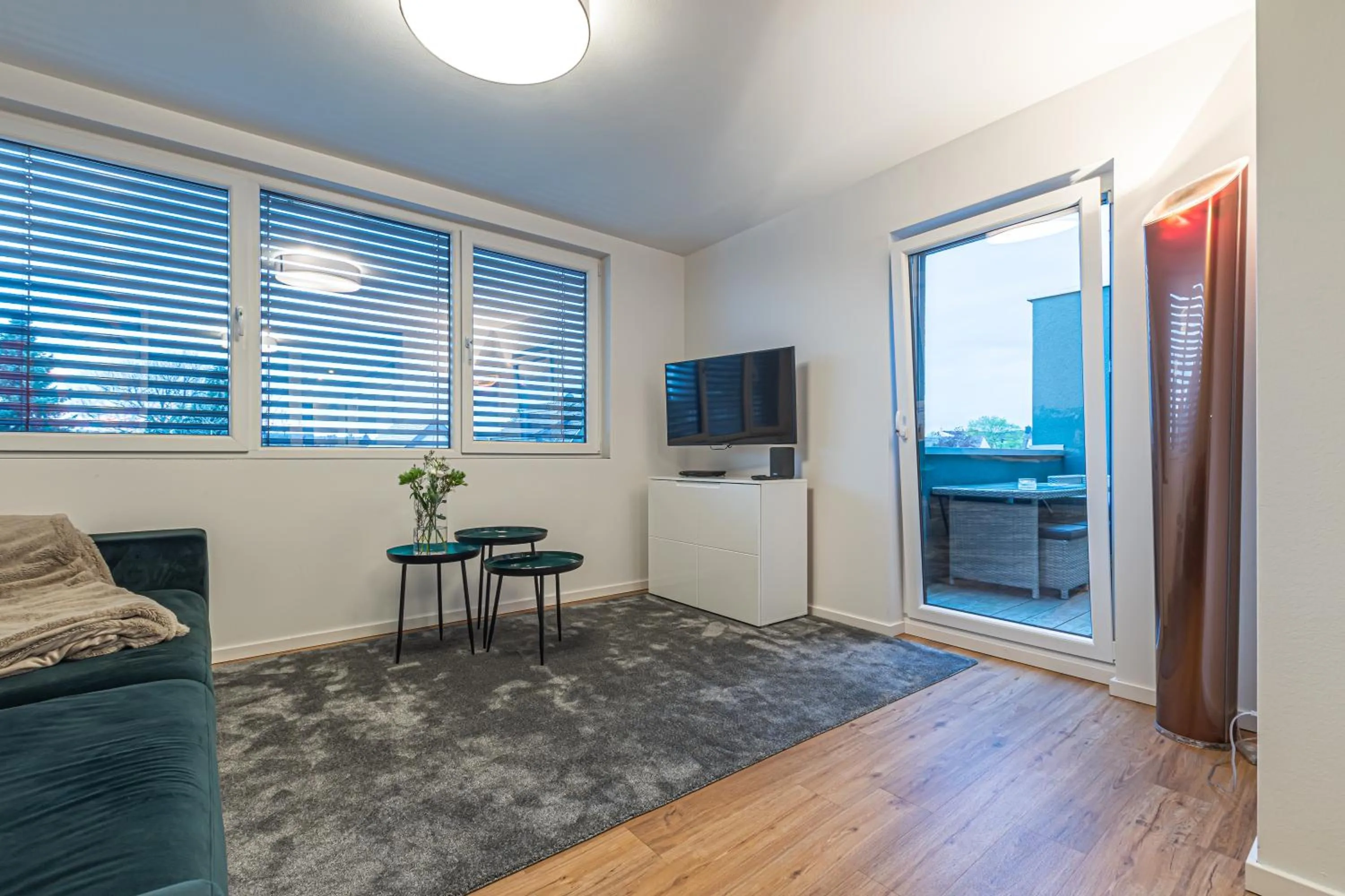 Communal lounge/ TV room in B26 Apartments - Unterwegs zu Hause