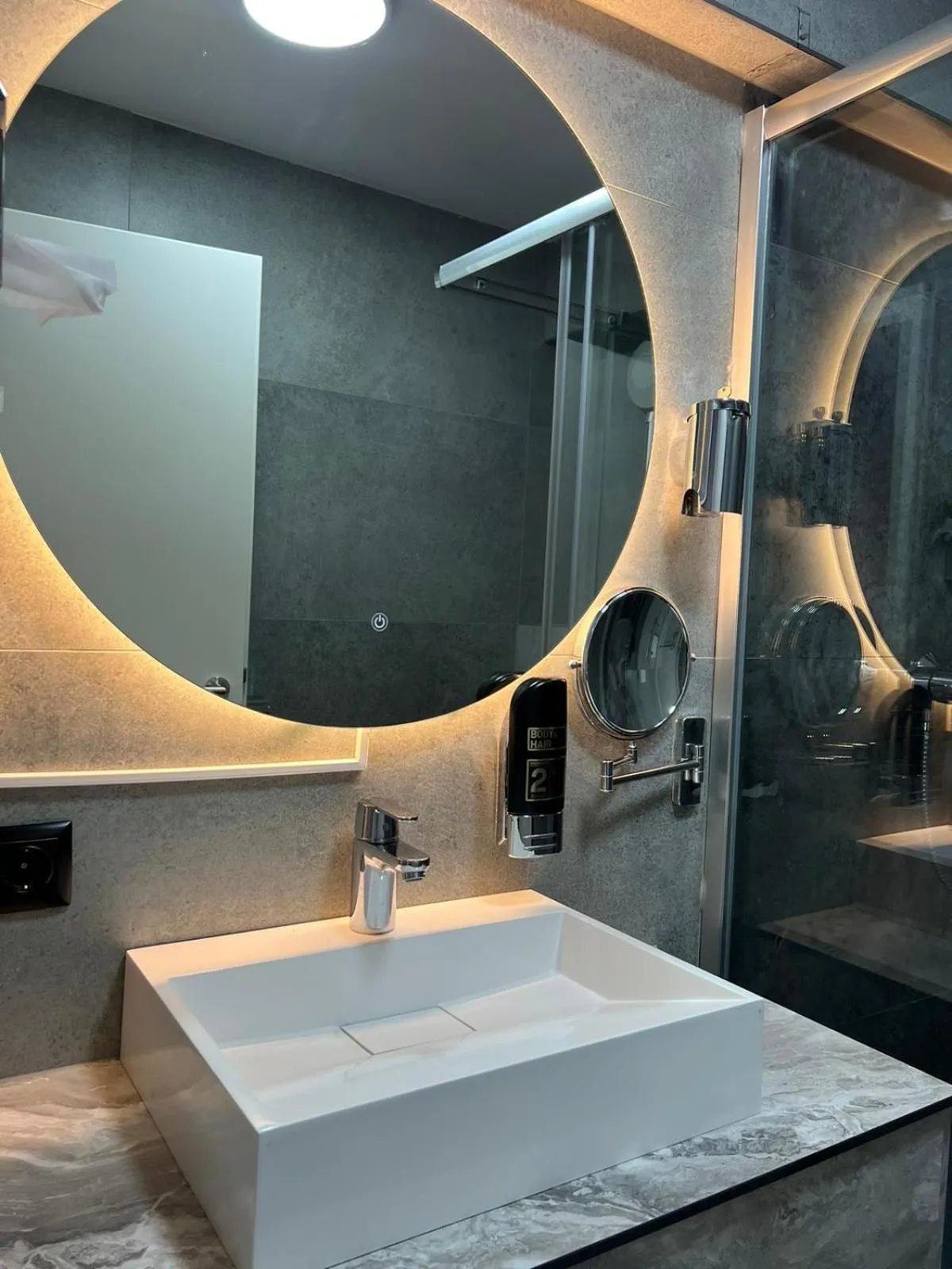 Shower in Hotel Harmshof Bispingen