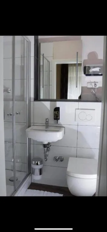 Shower in Hotel Harmshof Bispingen