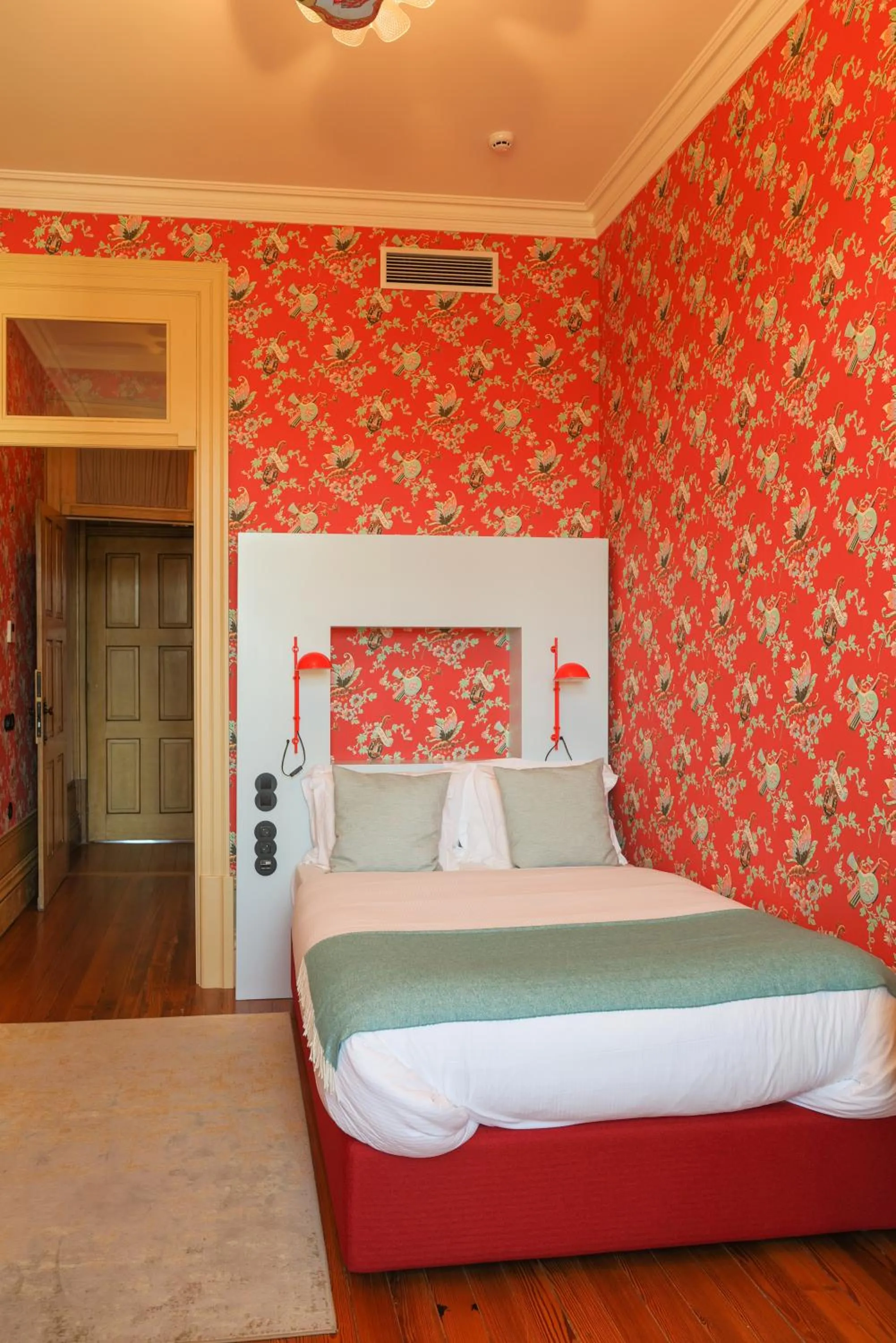 Bed in Menina Colina Guesthouse