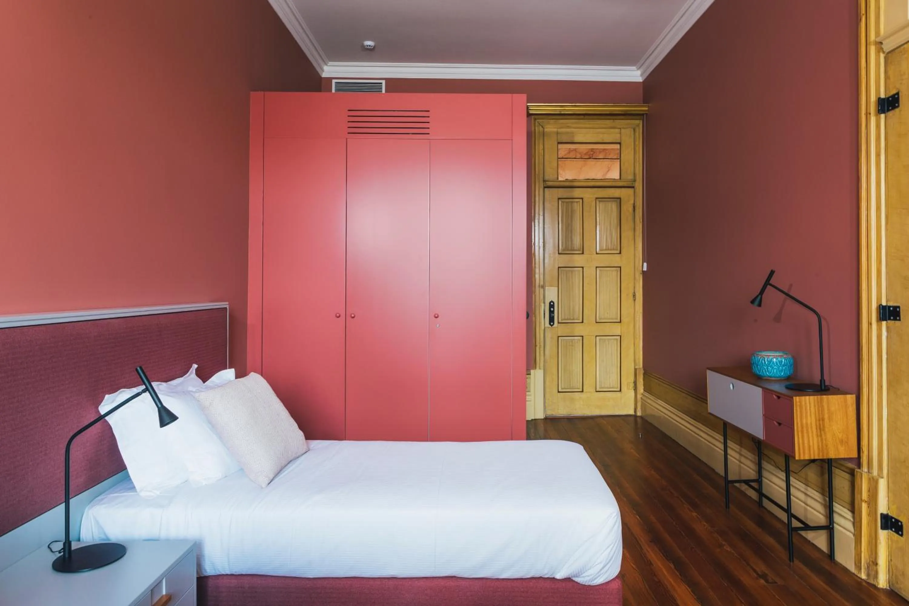 Bed in Menina Colina Guesthouse