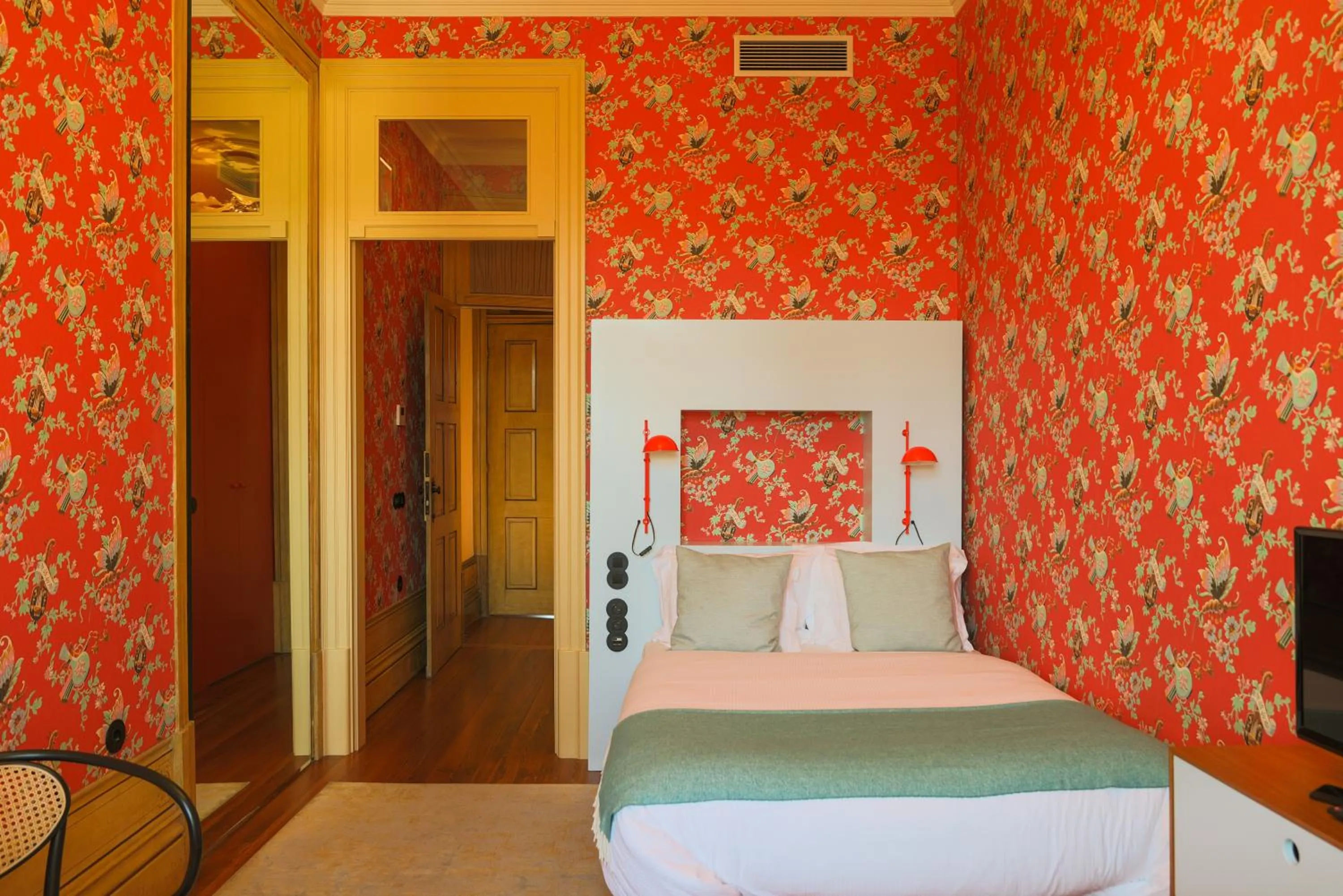 Bed in Menina Colina Guesthouse