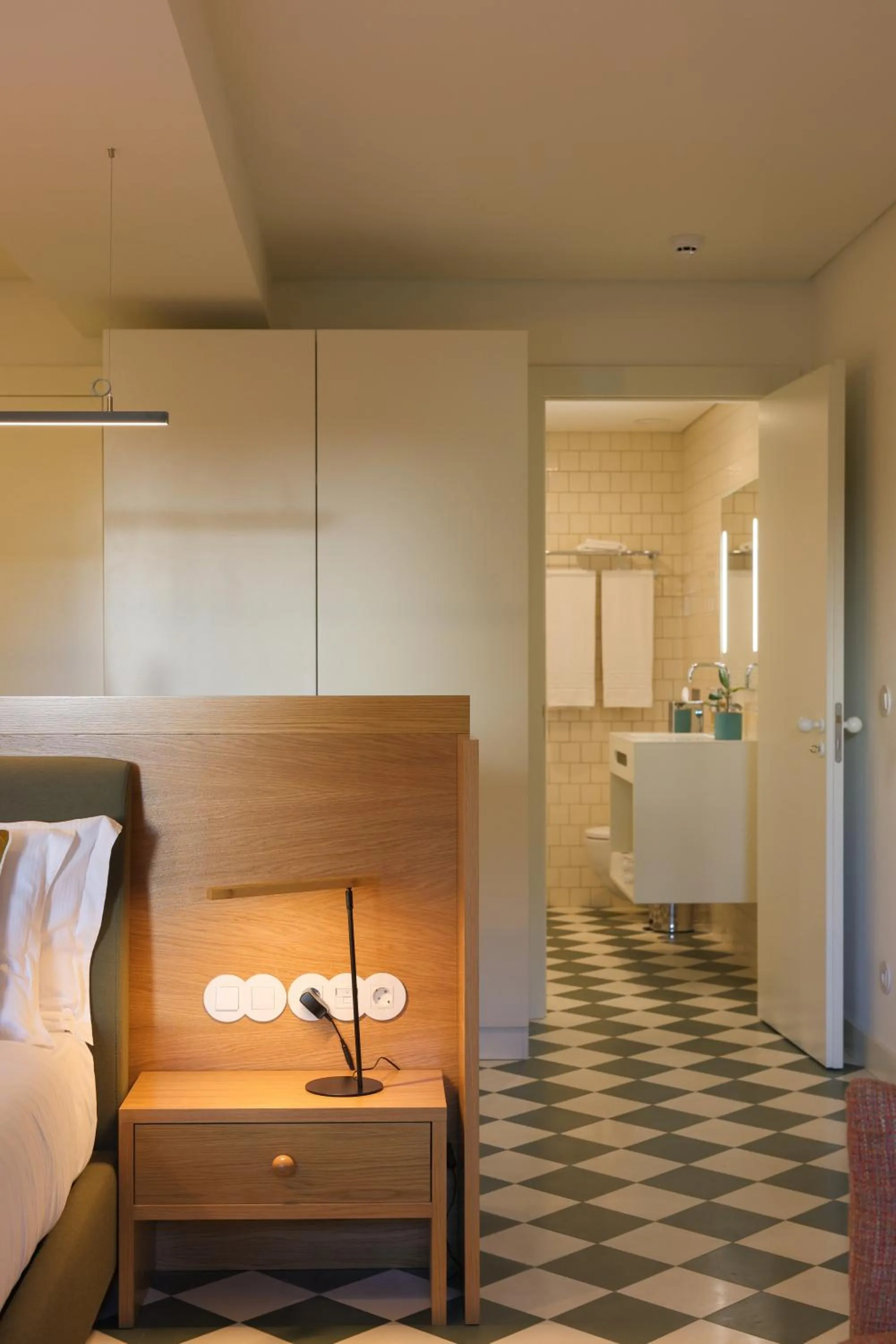 Bed in Menina Colina Guesthouse