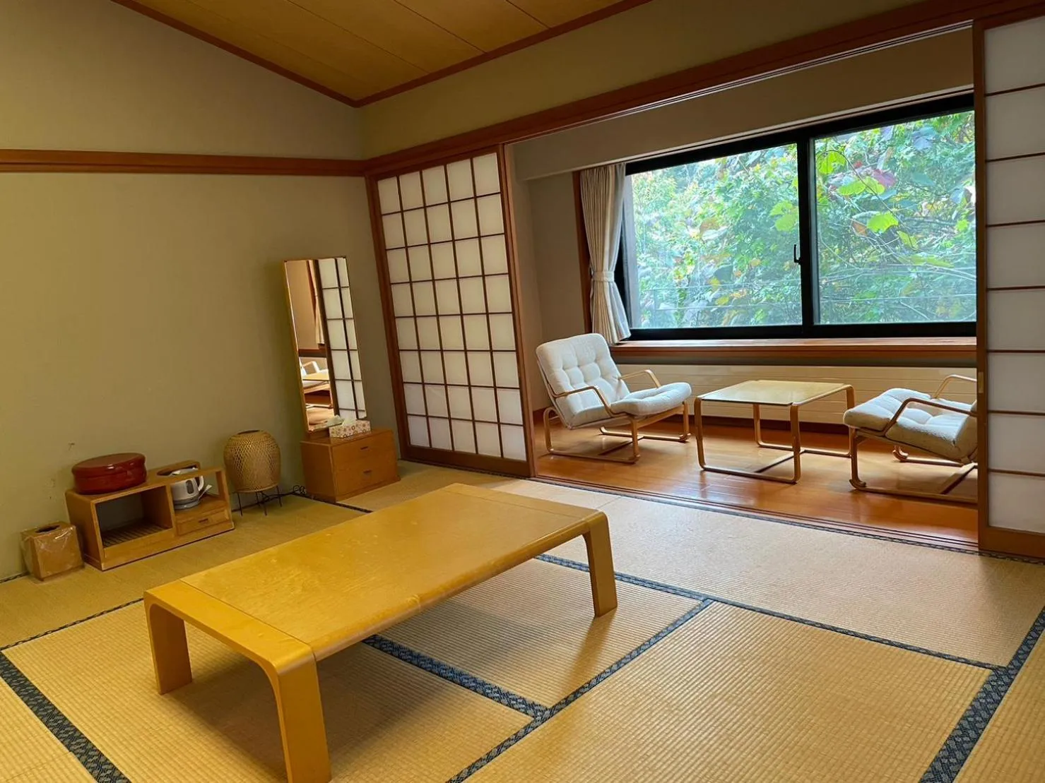 Lake Side Nikko Hotel