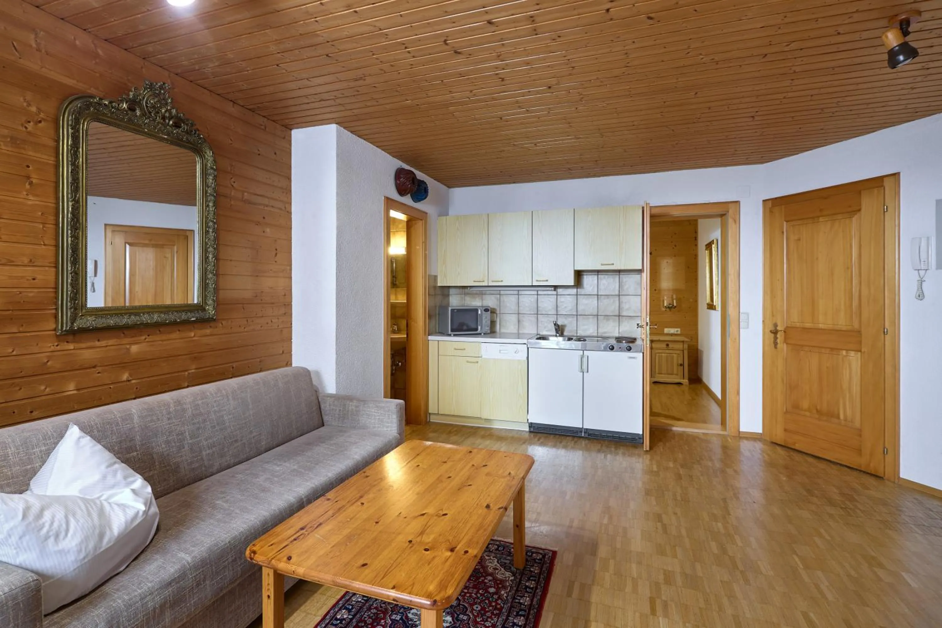 Alt Montafon Hotel Appartements by Pferd auf Wolke