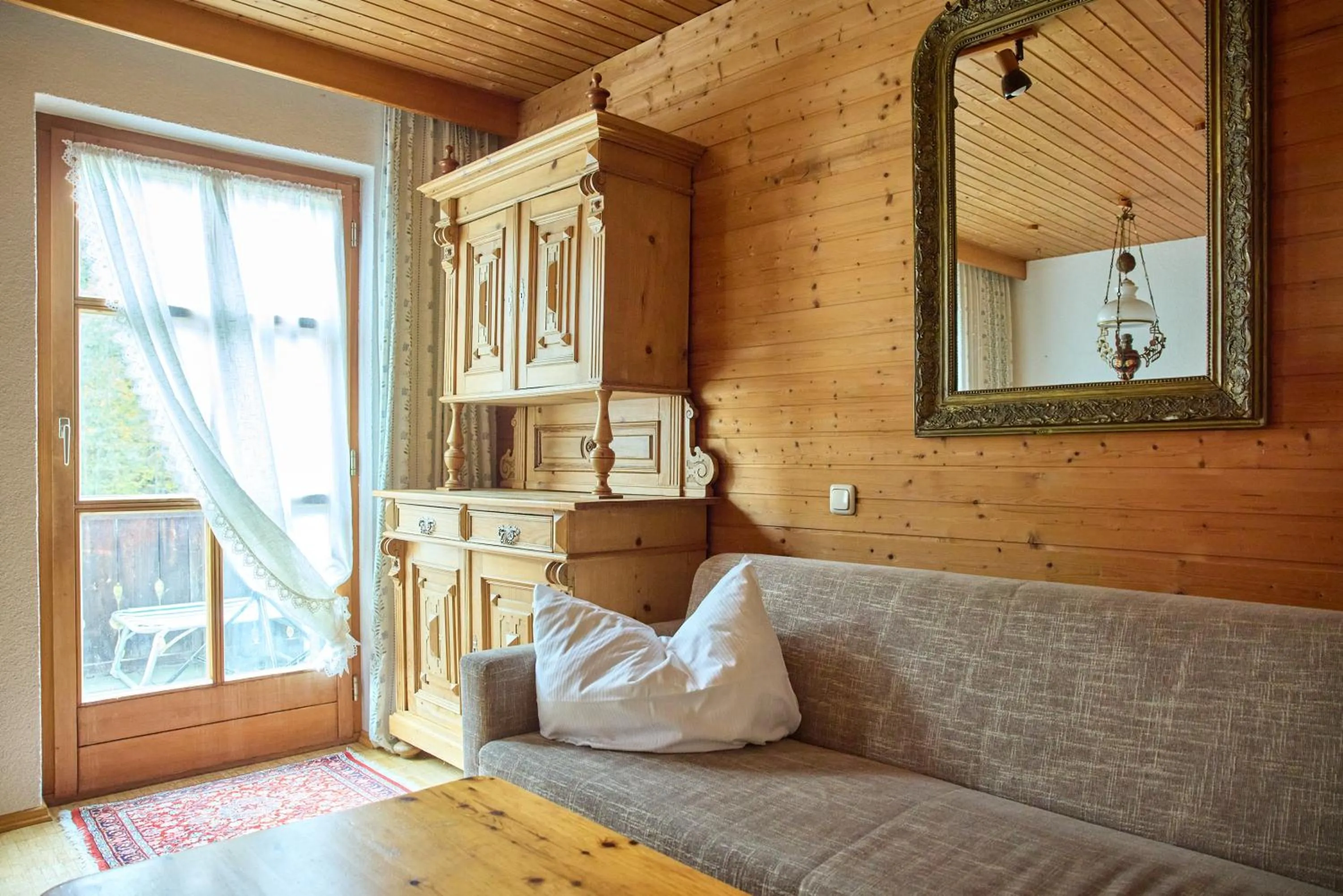 Alt Montafon Hotel Appartements by Pferd auf Wolke