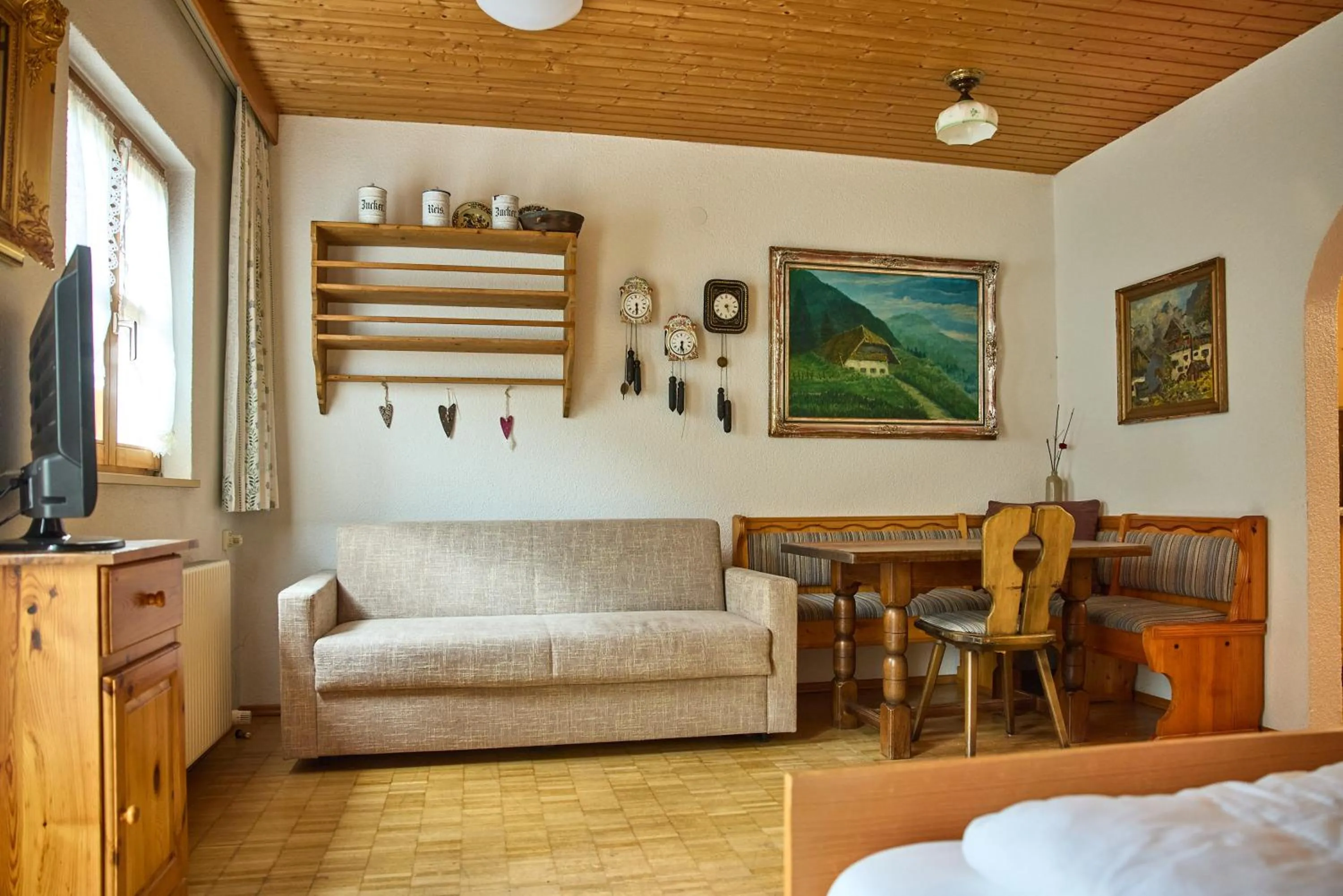 Alt Montafon Hotel Appartements by Pferd auf Wolke