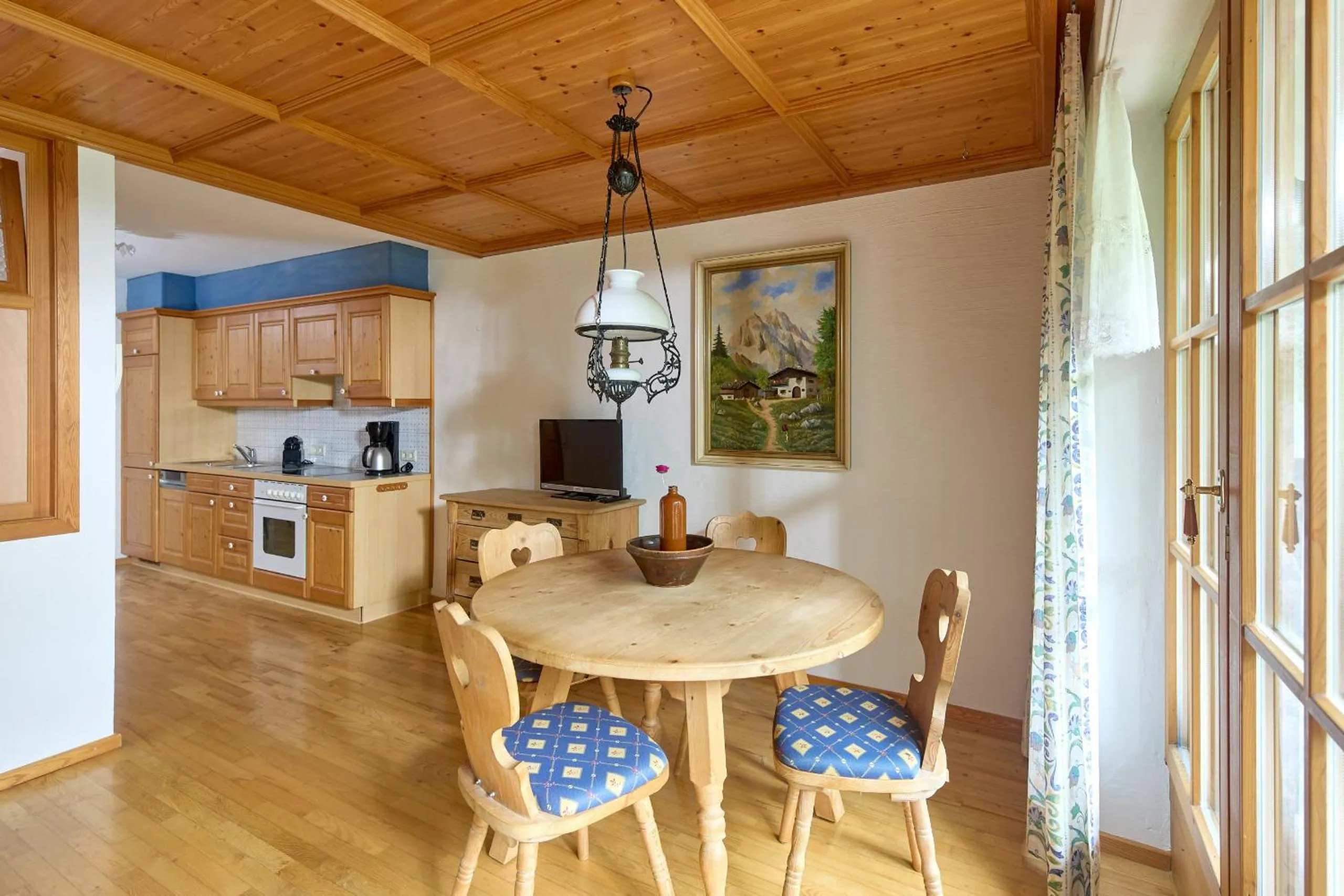 Dining area in Alt Montafon Hotel Appartements by Pferd auf Wolke