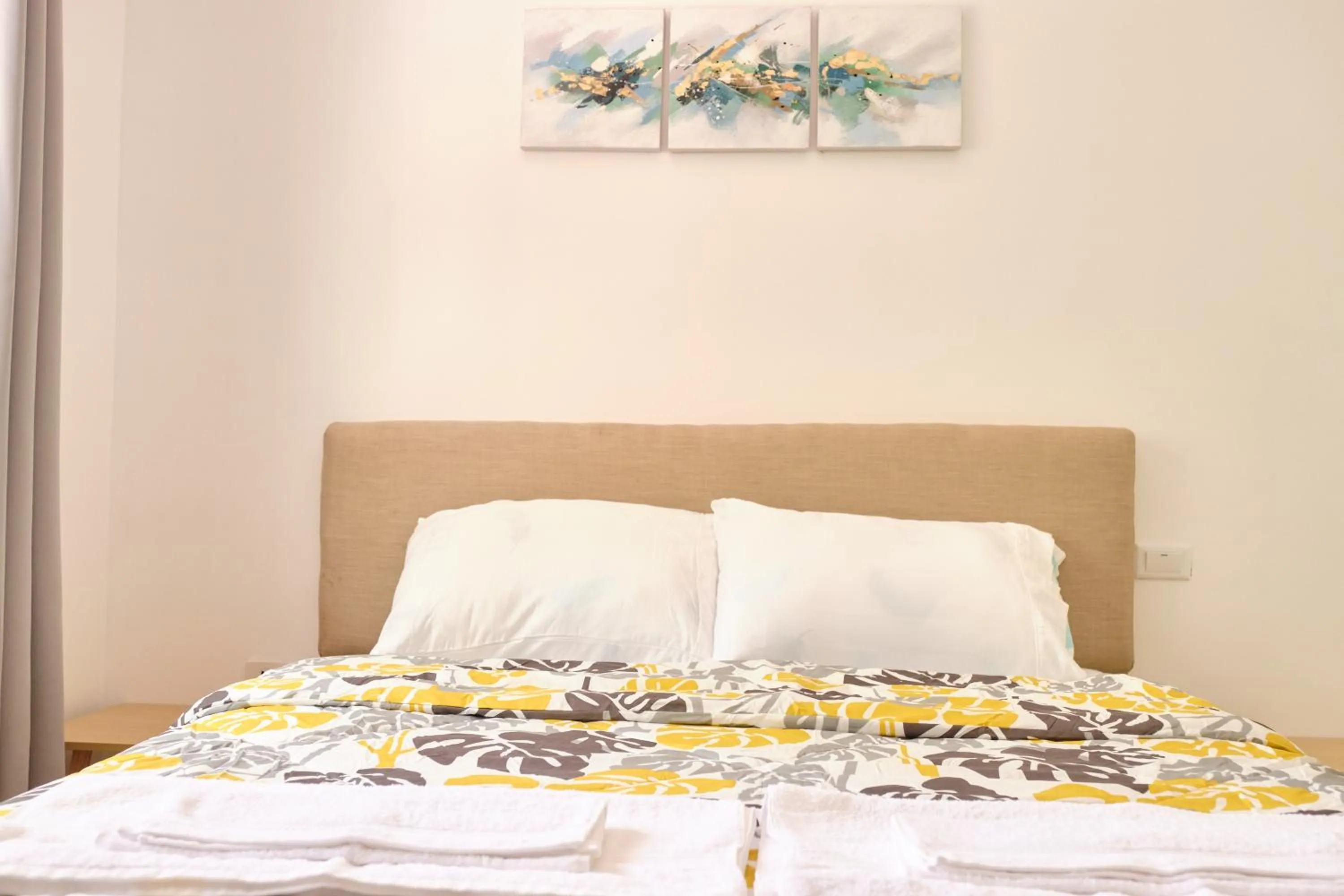 Bed in Hidden Hill Hotel