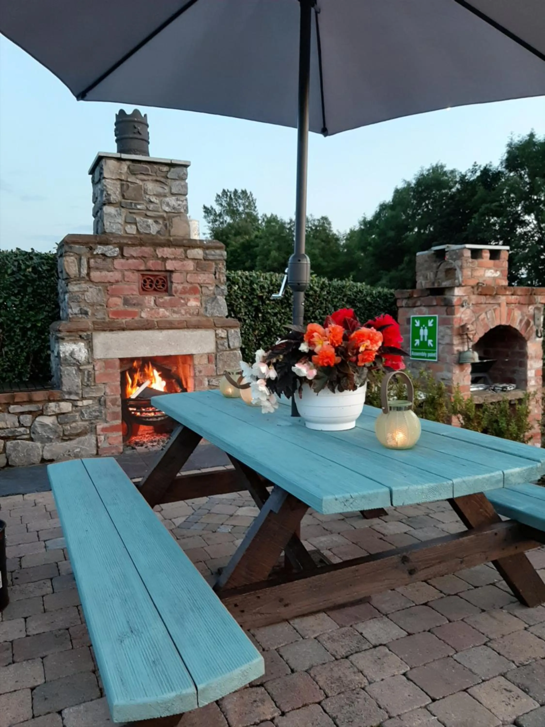 BBQ facilities in Riverside Lodge