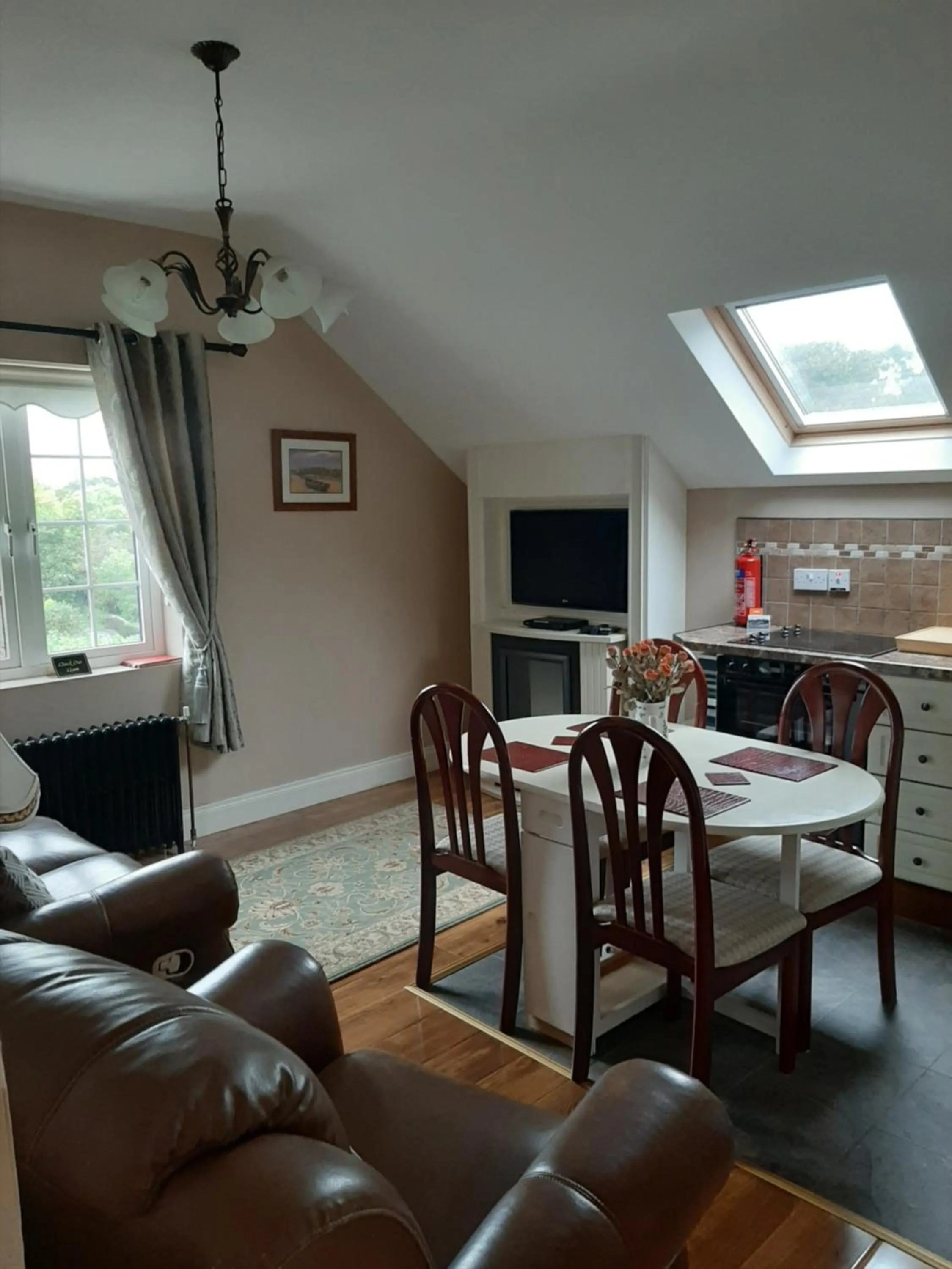 Dining area in Riverside Lodge