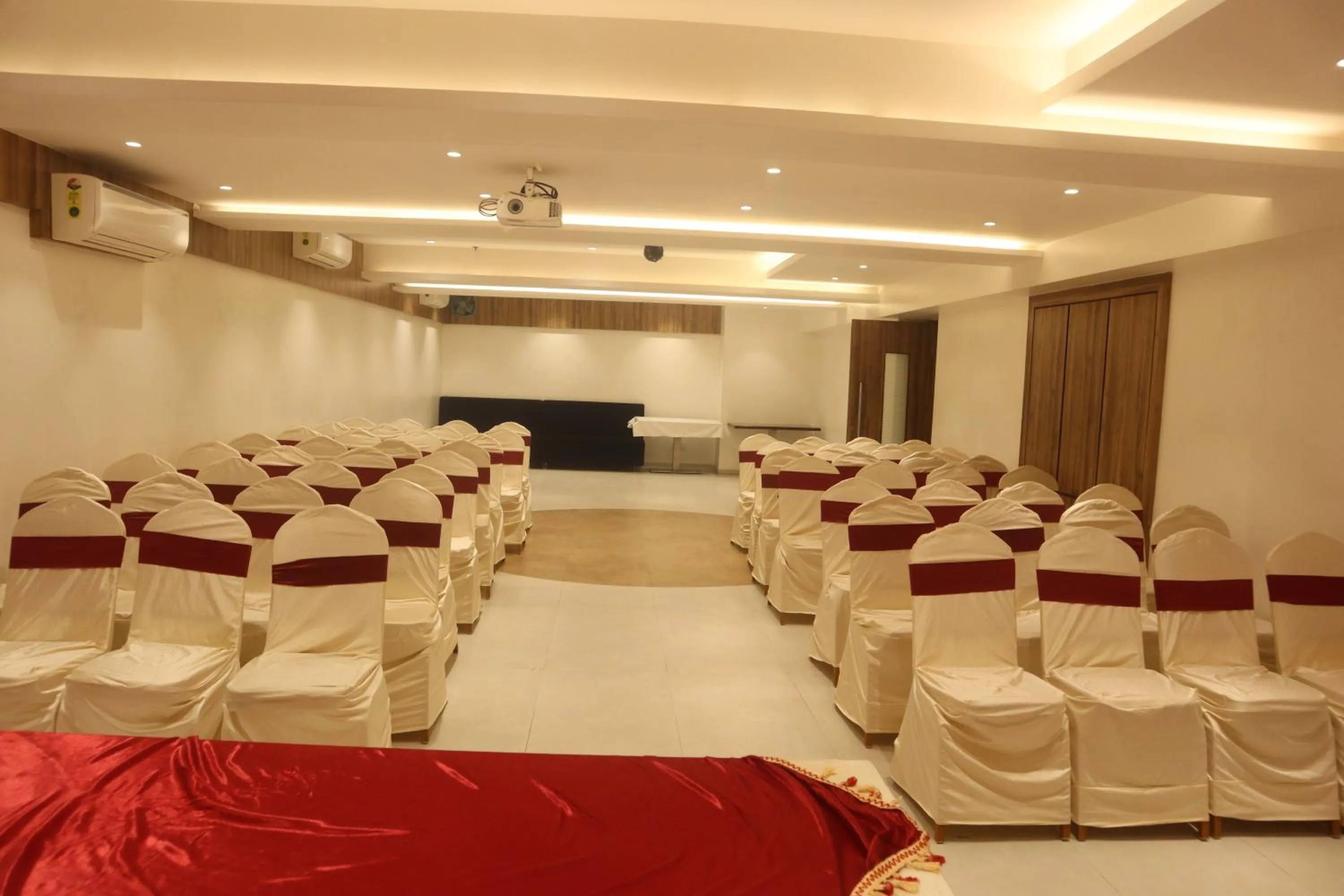 Seating area in Hotel Grand Ecotel, Aurangabad