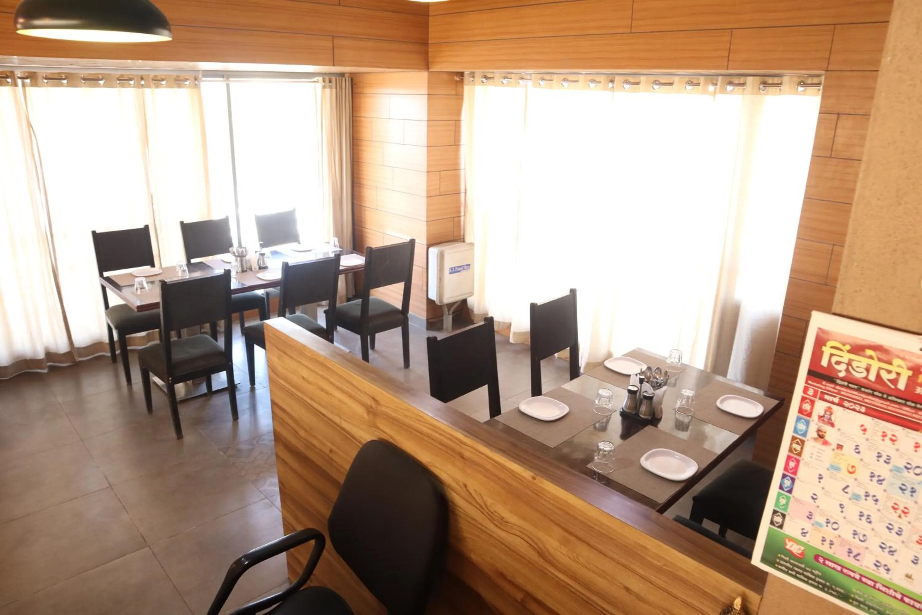 Restaurant/places to eat in Hotel Grand Ecotel, Aurangabad