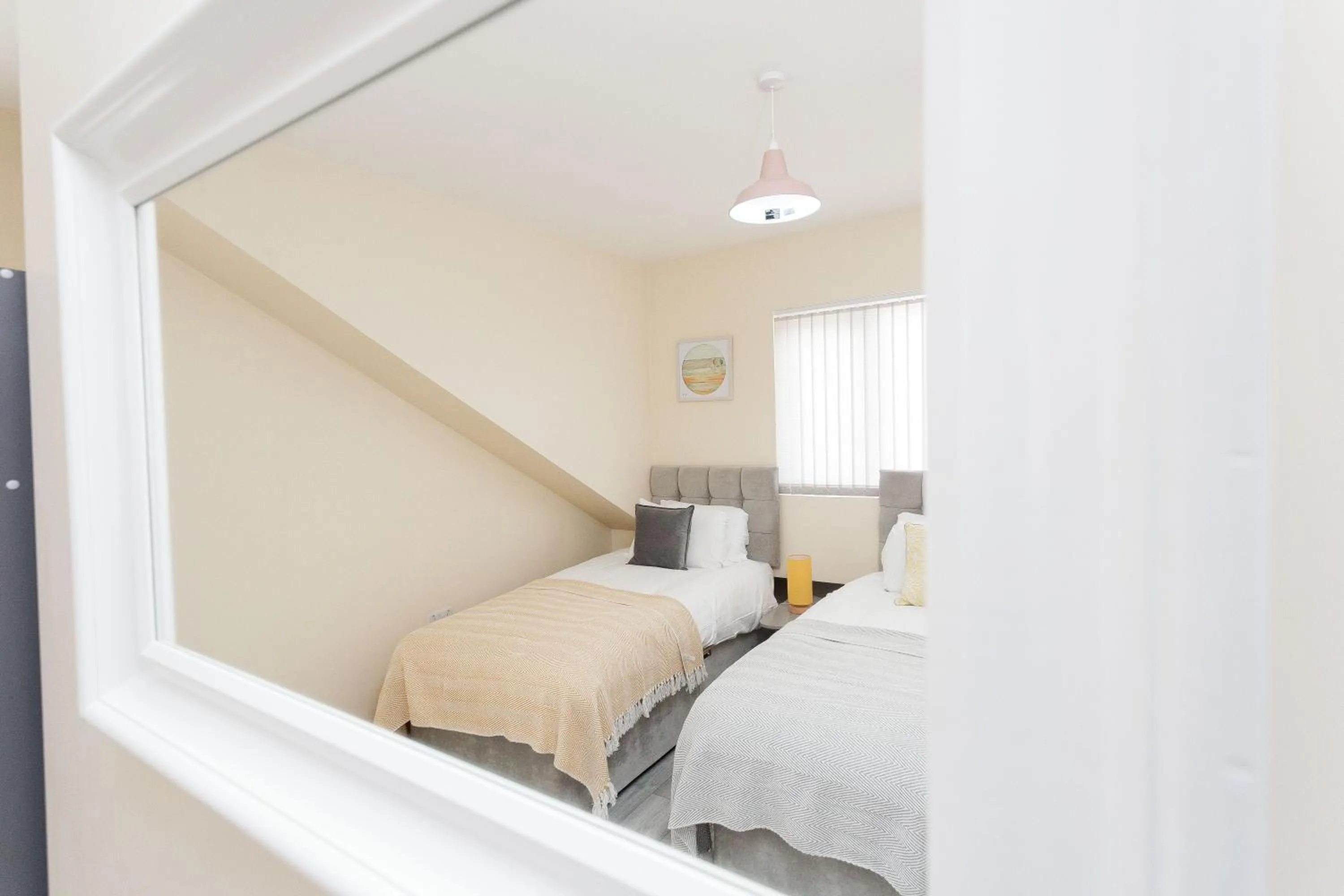 Bedroom in Calvin House Apartments