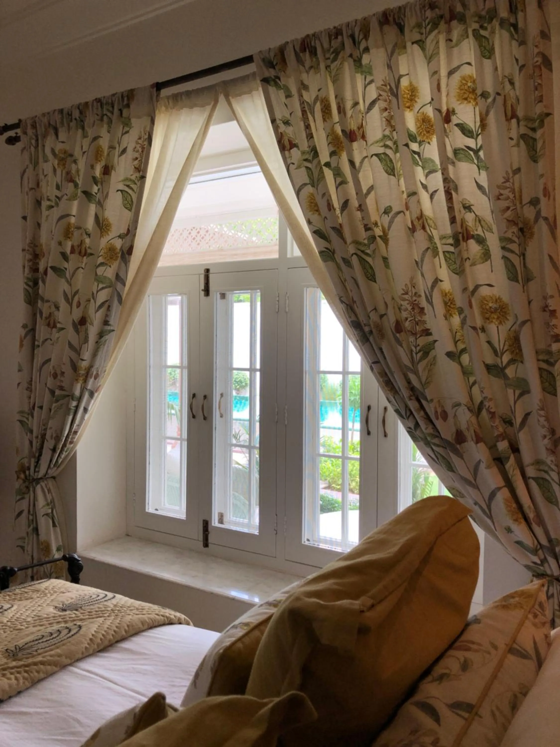 Pool view in The Rohet House