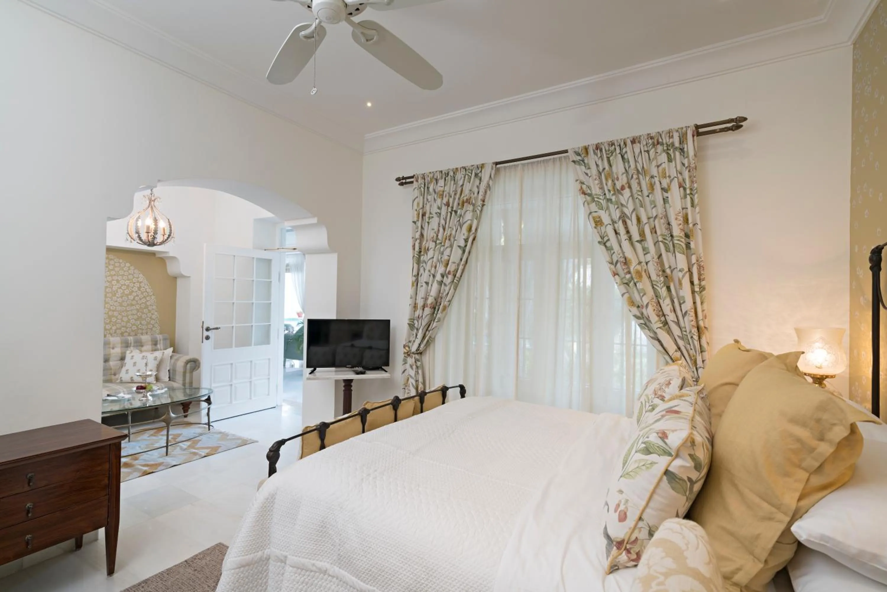 Bedroom in The Rohet House