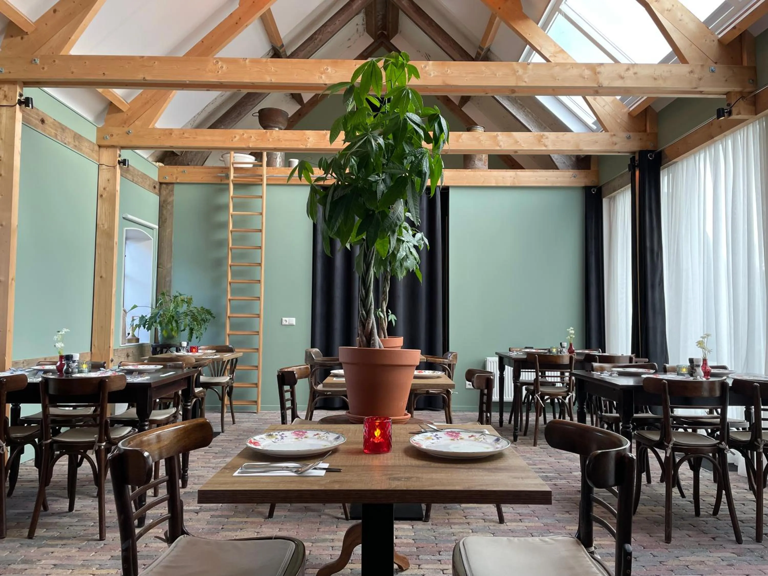 Restaurant/places to eat in Herberg Het Rechthuis