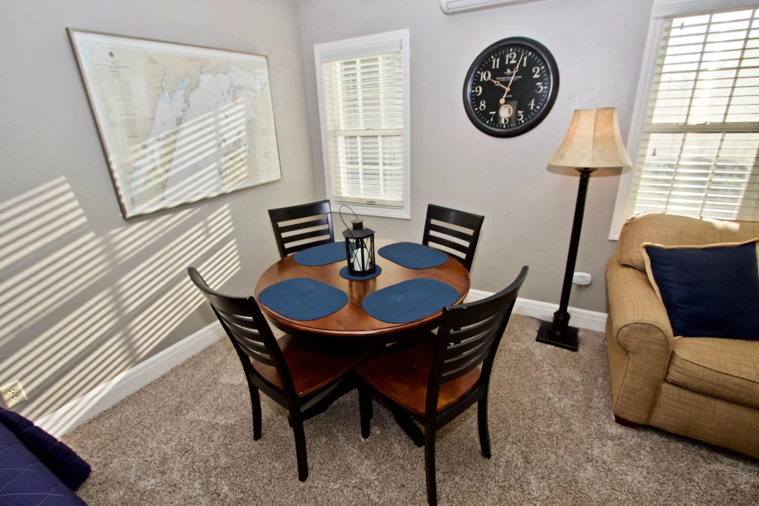 Dining area in Baileys Harbor Yacht Club Resort