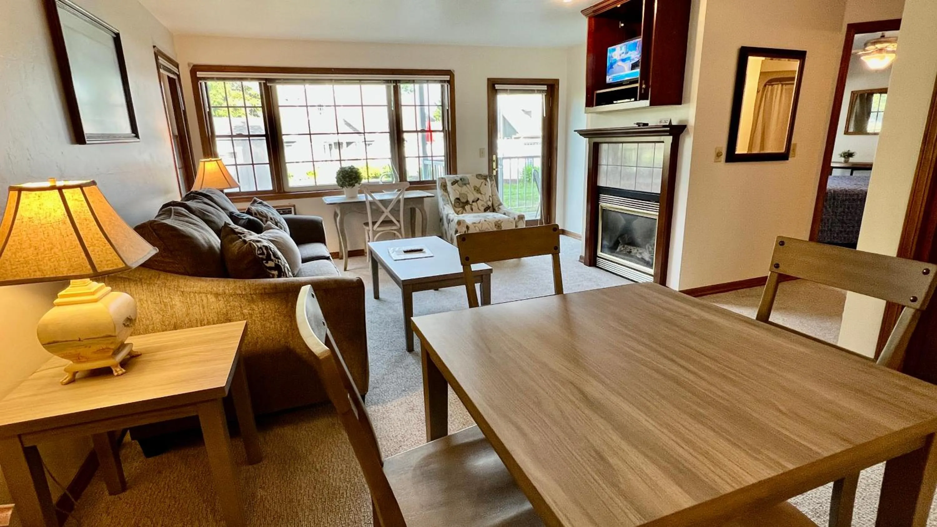 TV and multimedia in Baileys Harbor Yacht Club Resort