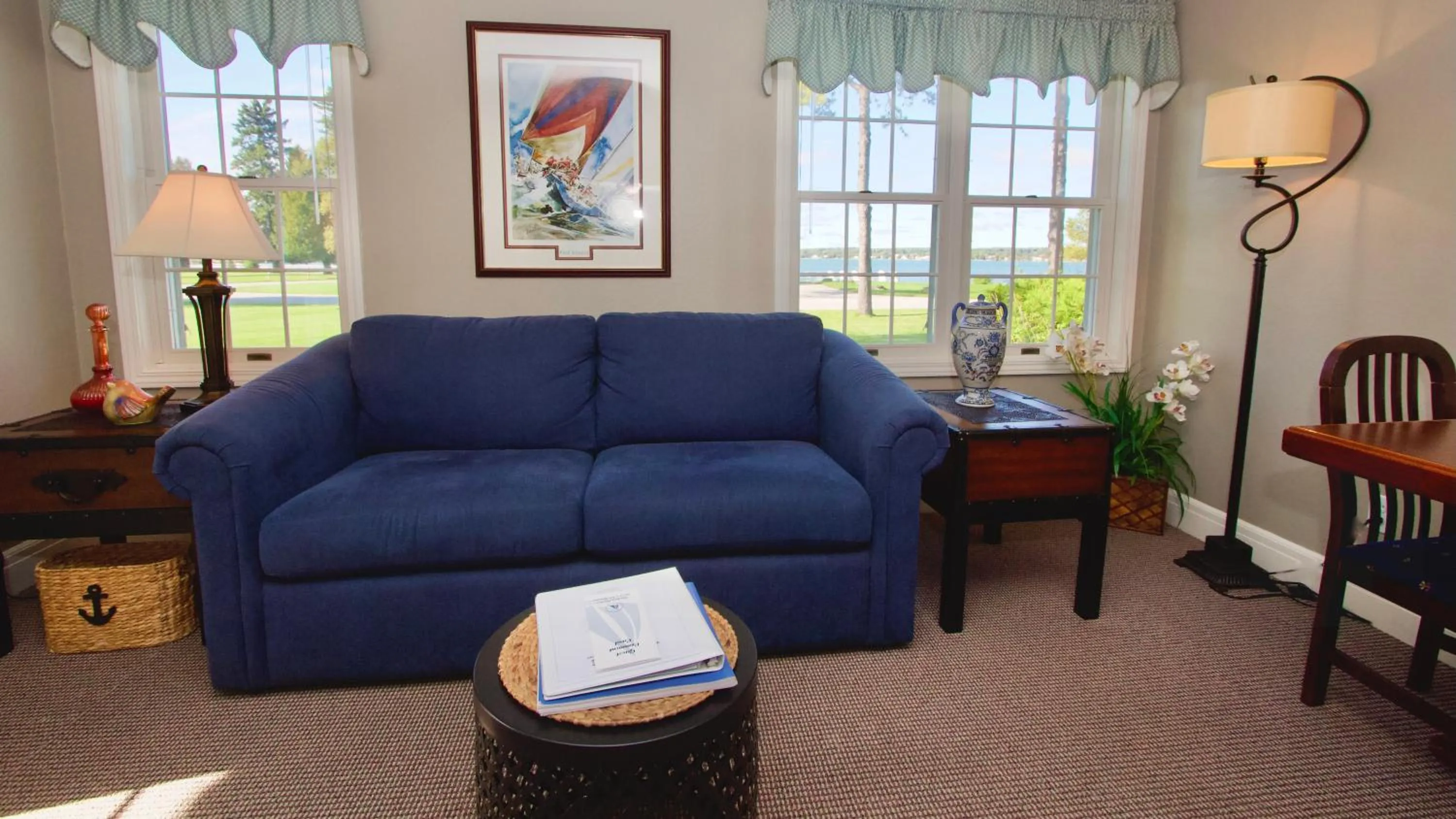Seating area in Baileys Harbor Yacht Club Resort