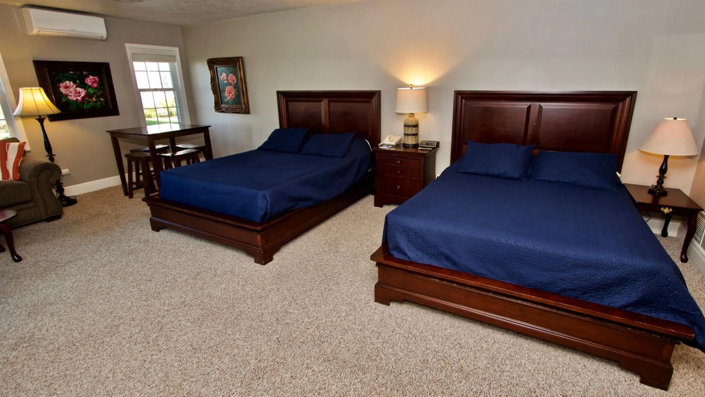 Bedroom, Bed in Baileys Harbor Yacht Club Resort