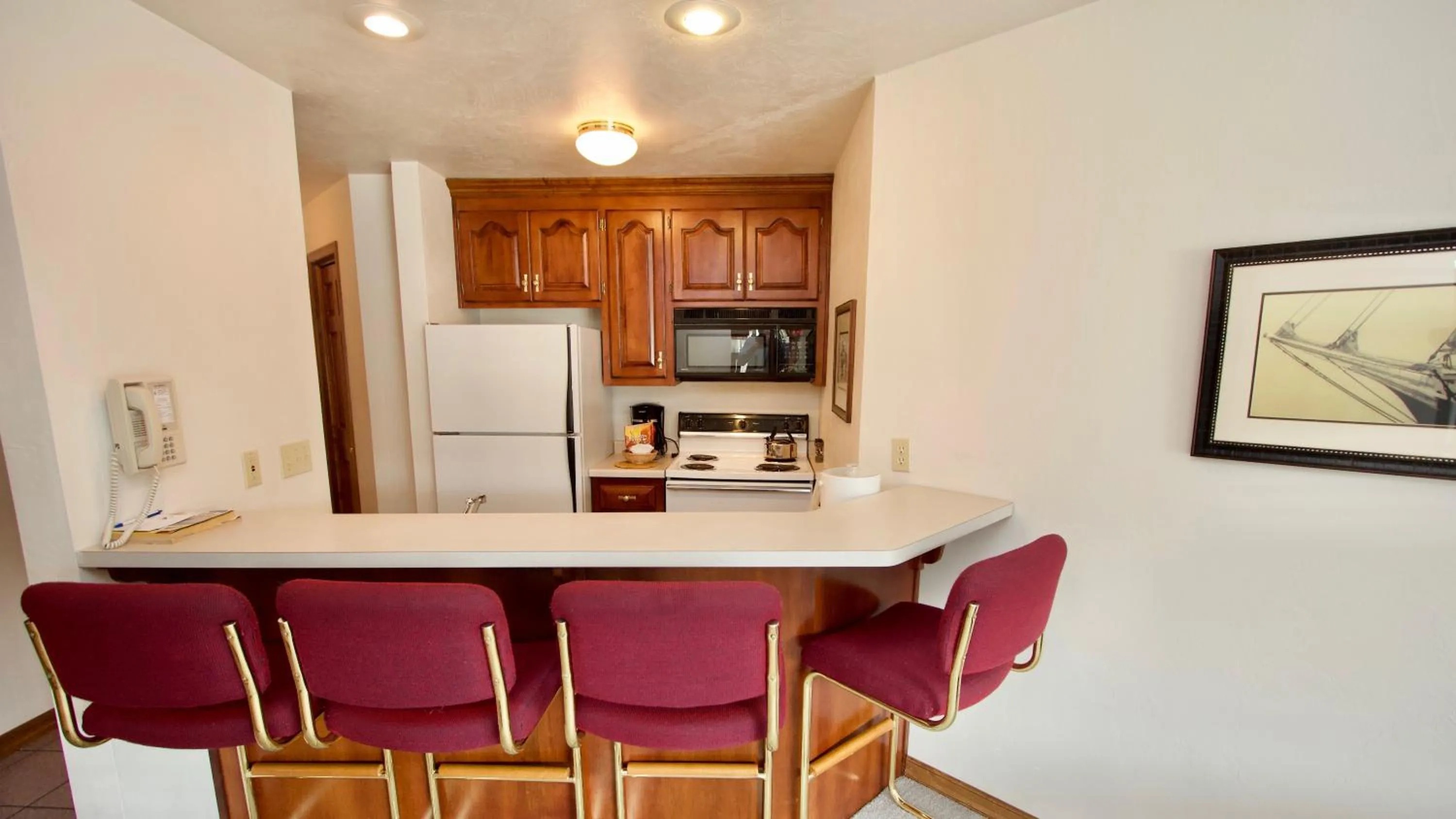 Kitchen or kitchenette in Baileys Harbor Yacht Club Resort