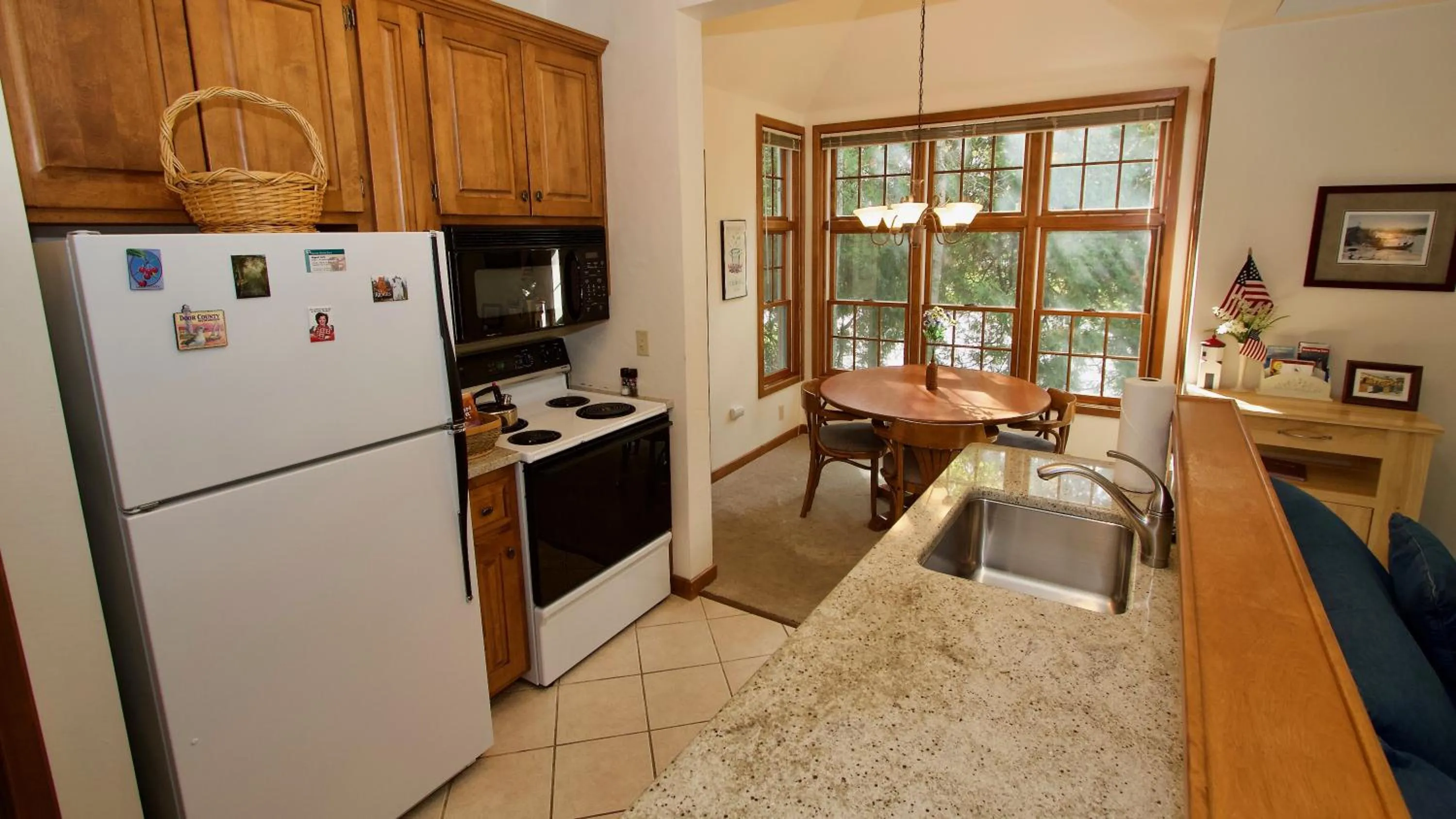 Kitchen or kitchenette in Baileys Harbor Yacht Club Resort