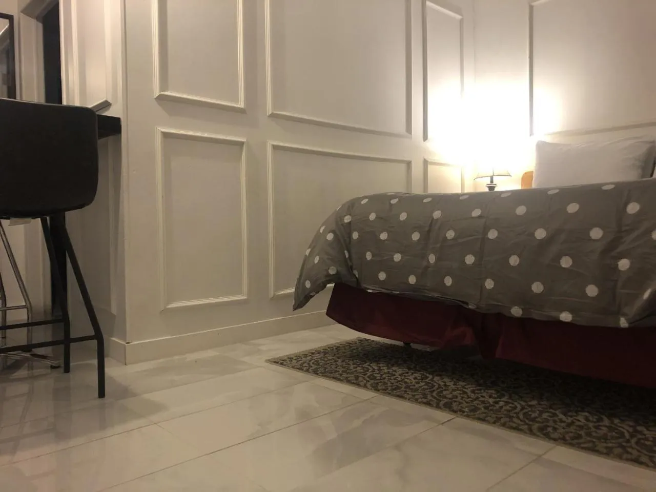 Bed in Sage Hills Motel