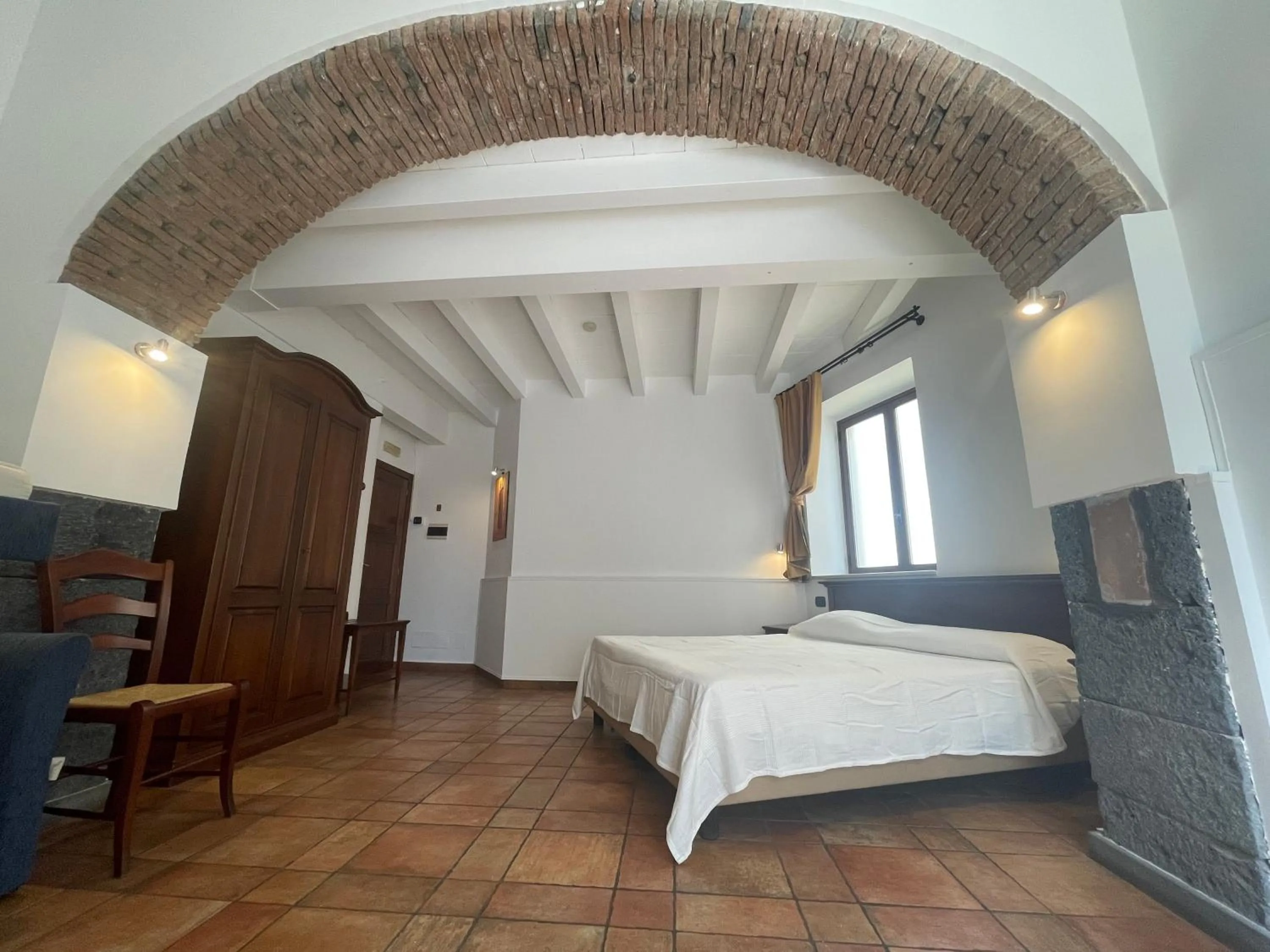 Photo of the whole room in Hotel Capomulini 3 Stelle