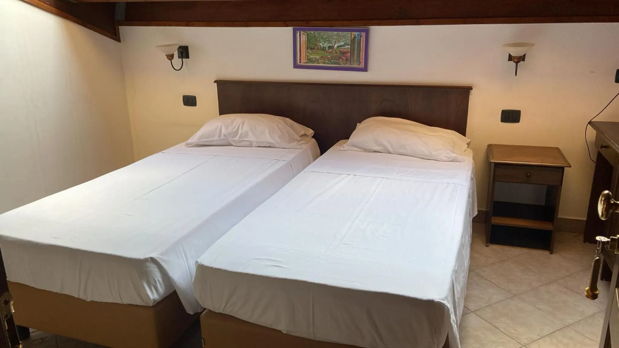 Bed in Hotel Capomulini 3 Stelle