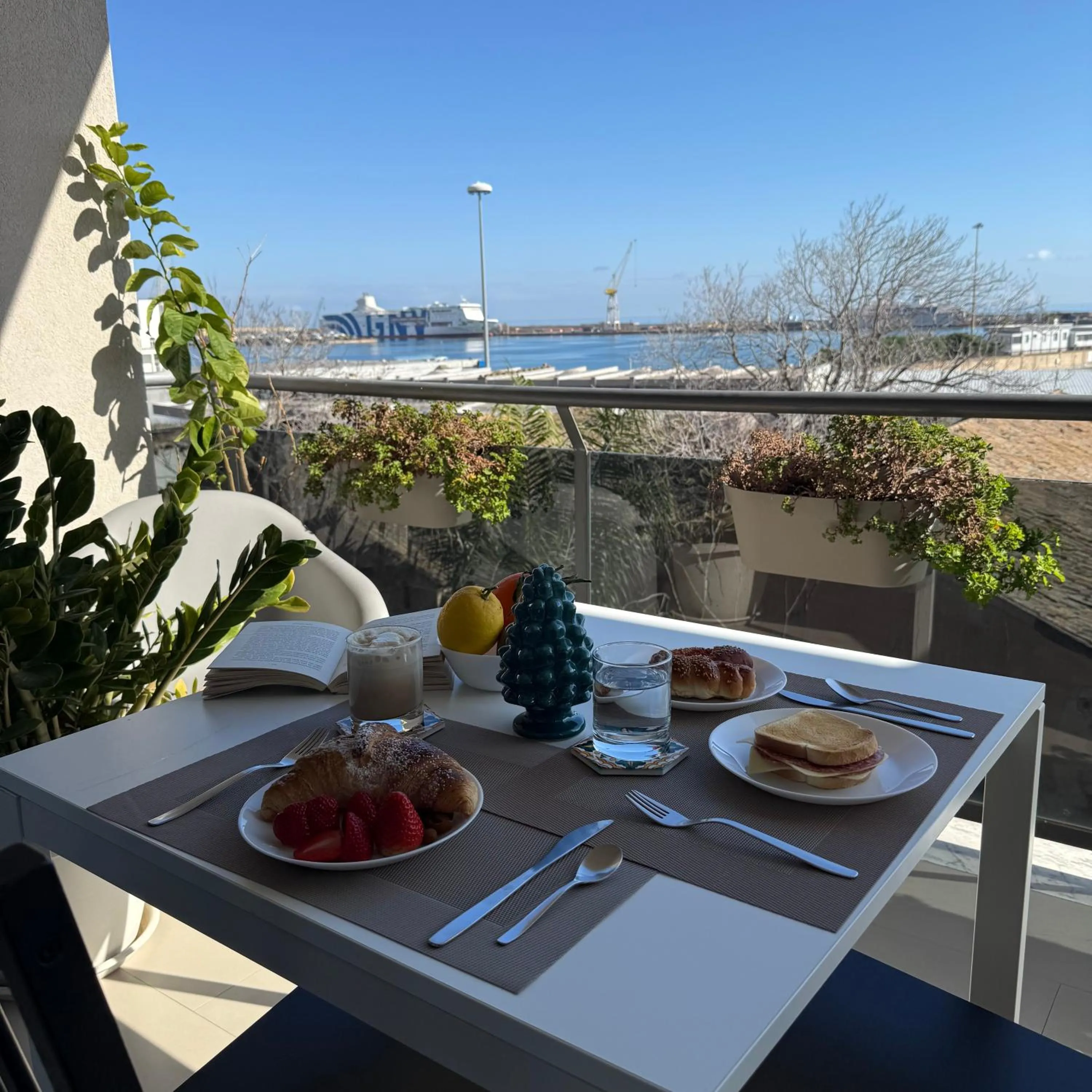 Sea view in Location10