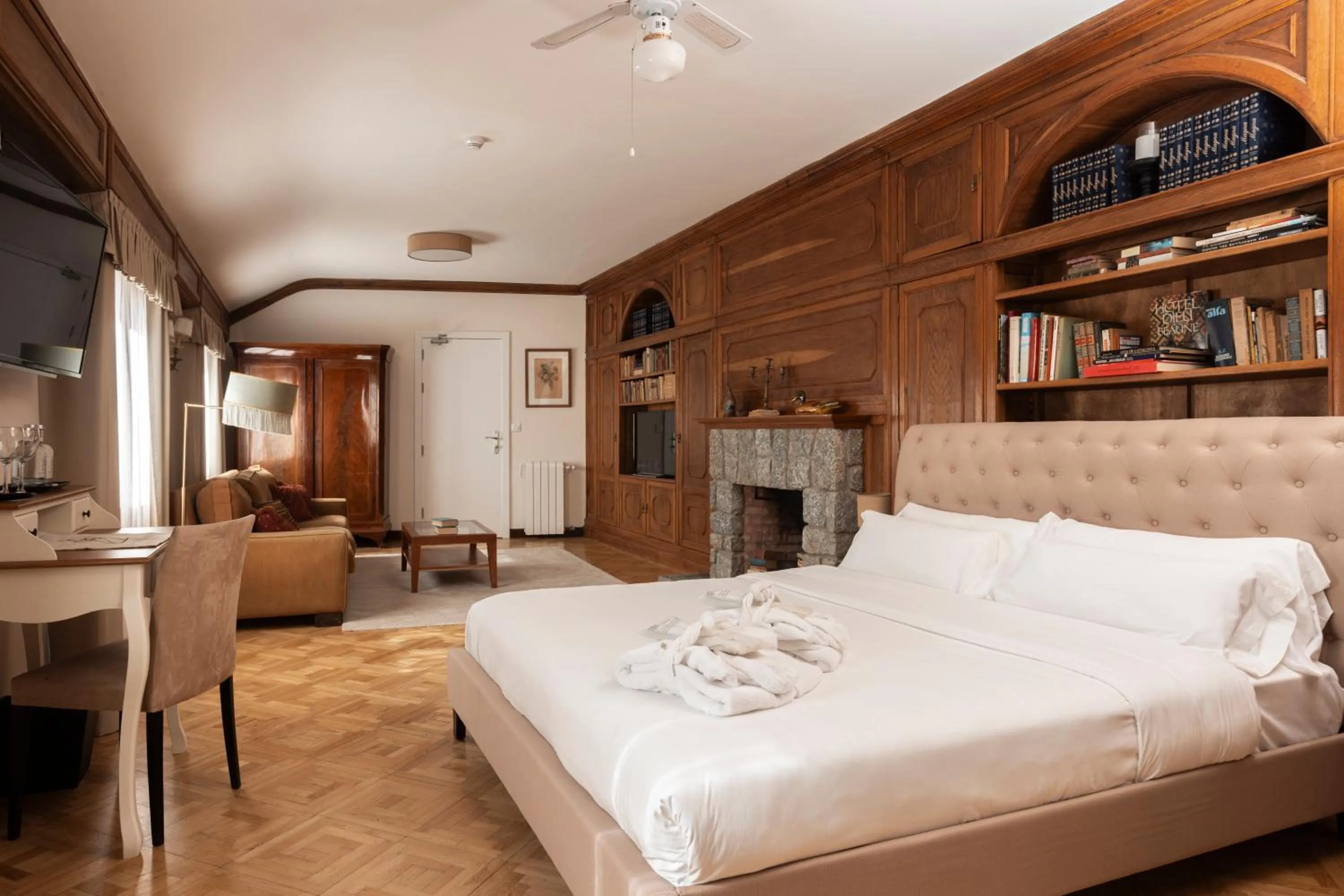 Property building, Bed in Angelats Hotel - A Signature Boutique Hotel