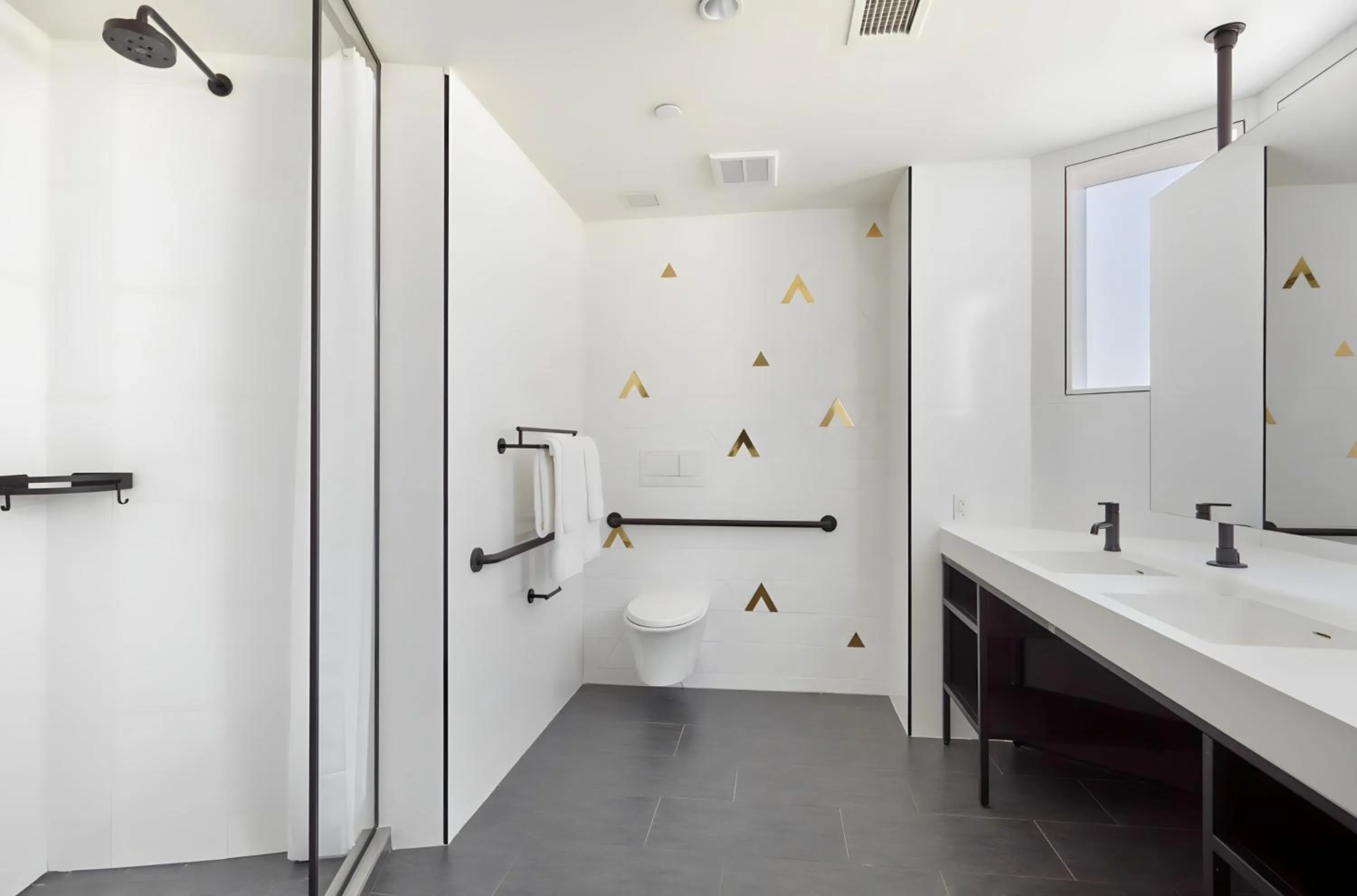 Lark Hotels 907 Main