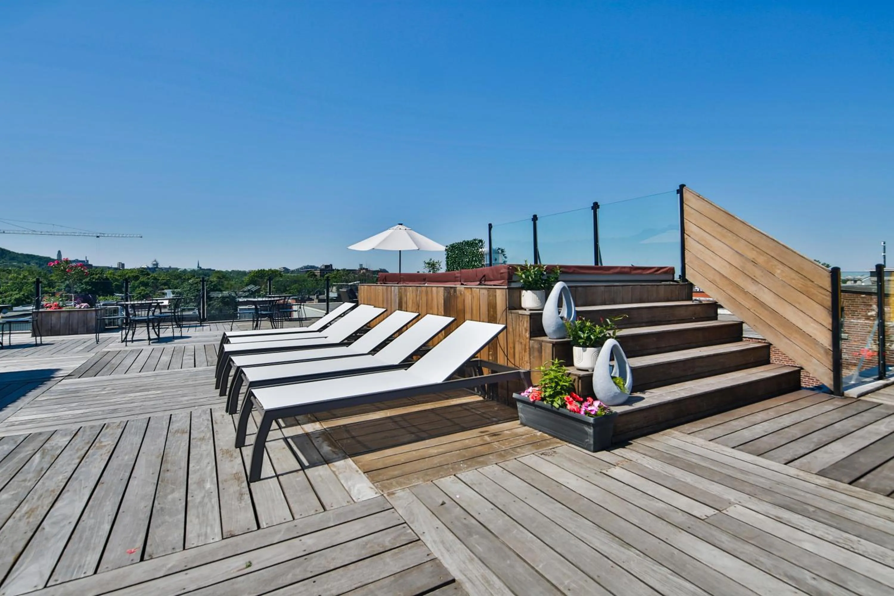 Balcony/Terrace in Parc Avenue Hostel