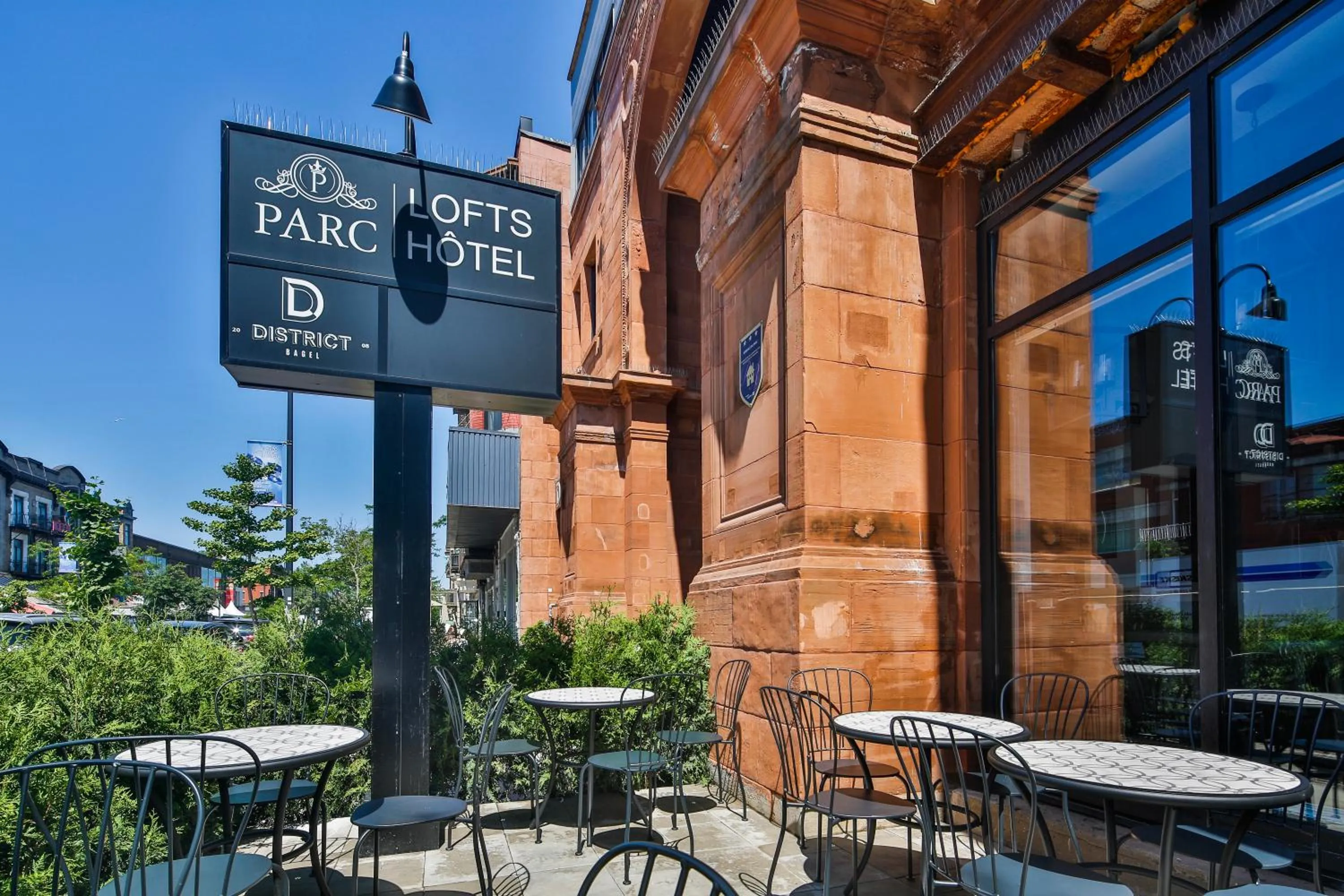 Balcony/Terrace in Parc Avenue Hostel