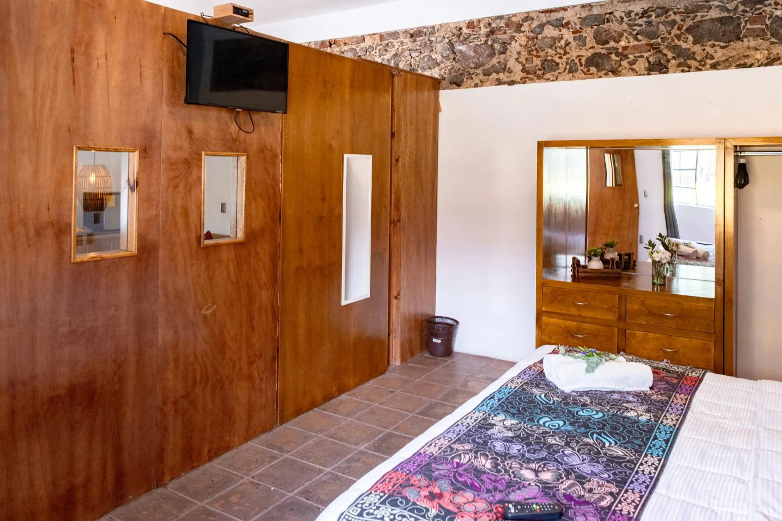 TV and multimedia, Bed in HOTEL EX HACIENDA EL MOLINO