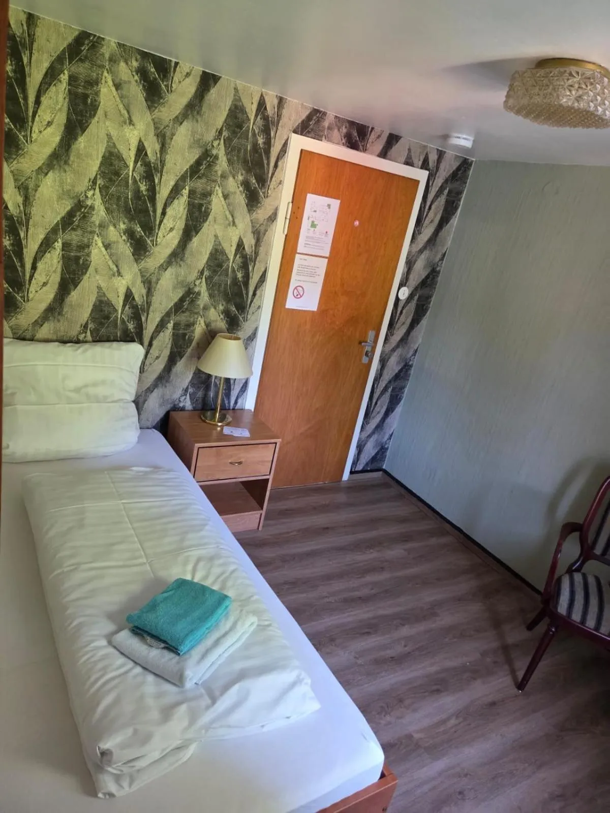 Bedroom, Bed in Hotel Pension Gelpkes Mühle