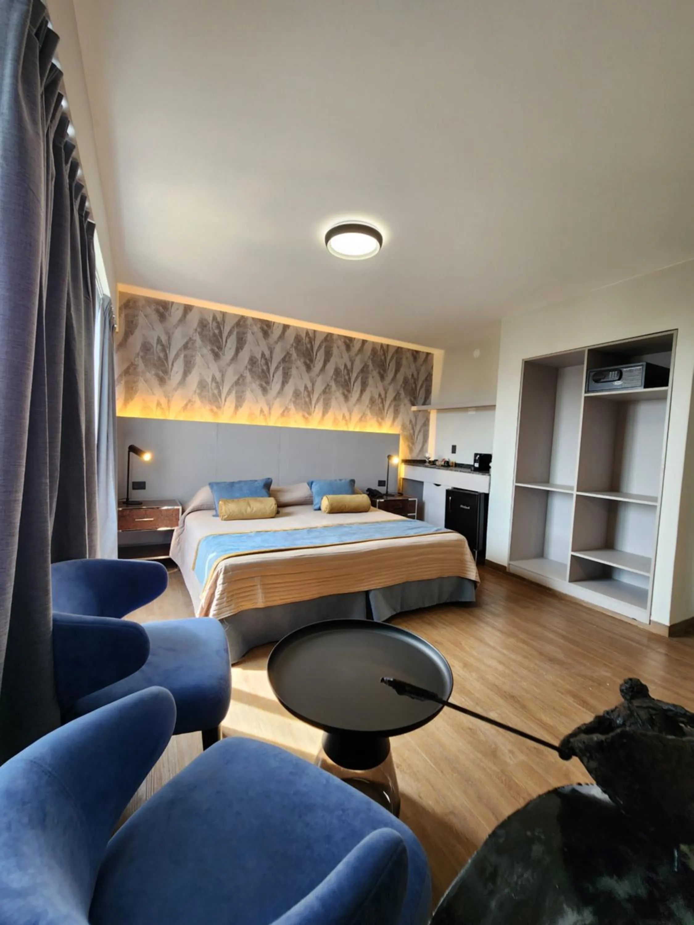 Bed in Hotel Continental