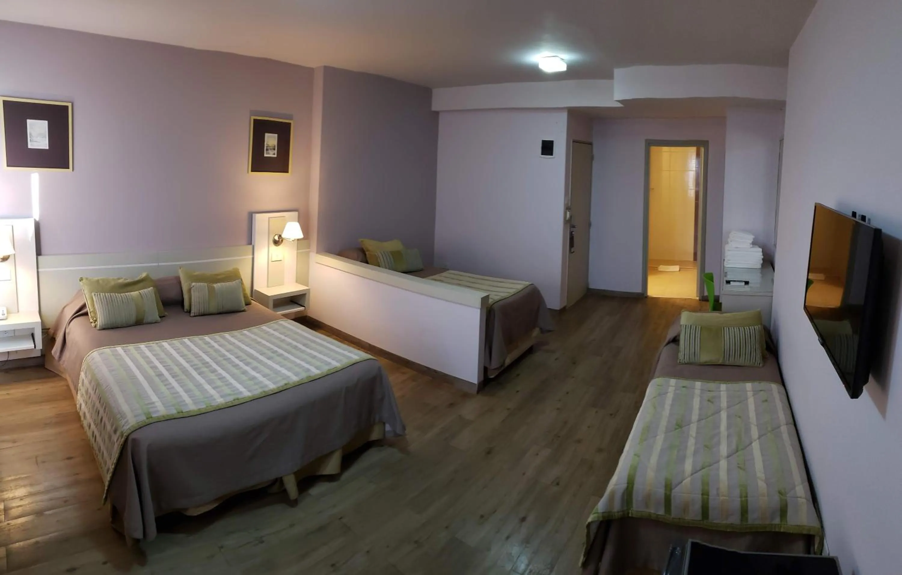 Bedroom, Bed in Hotel Continental