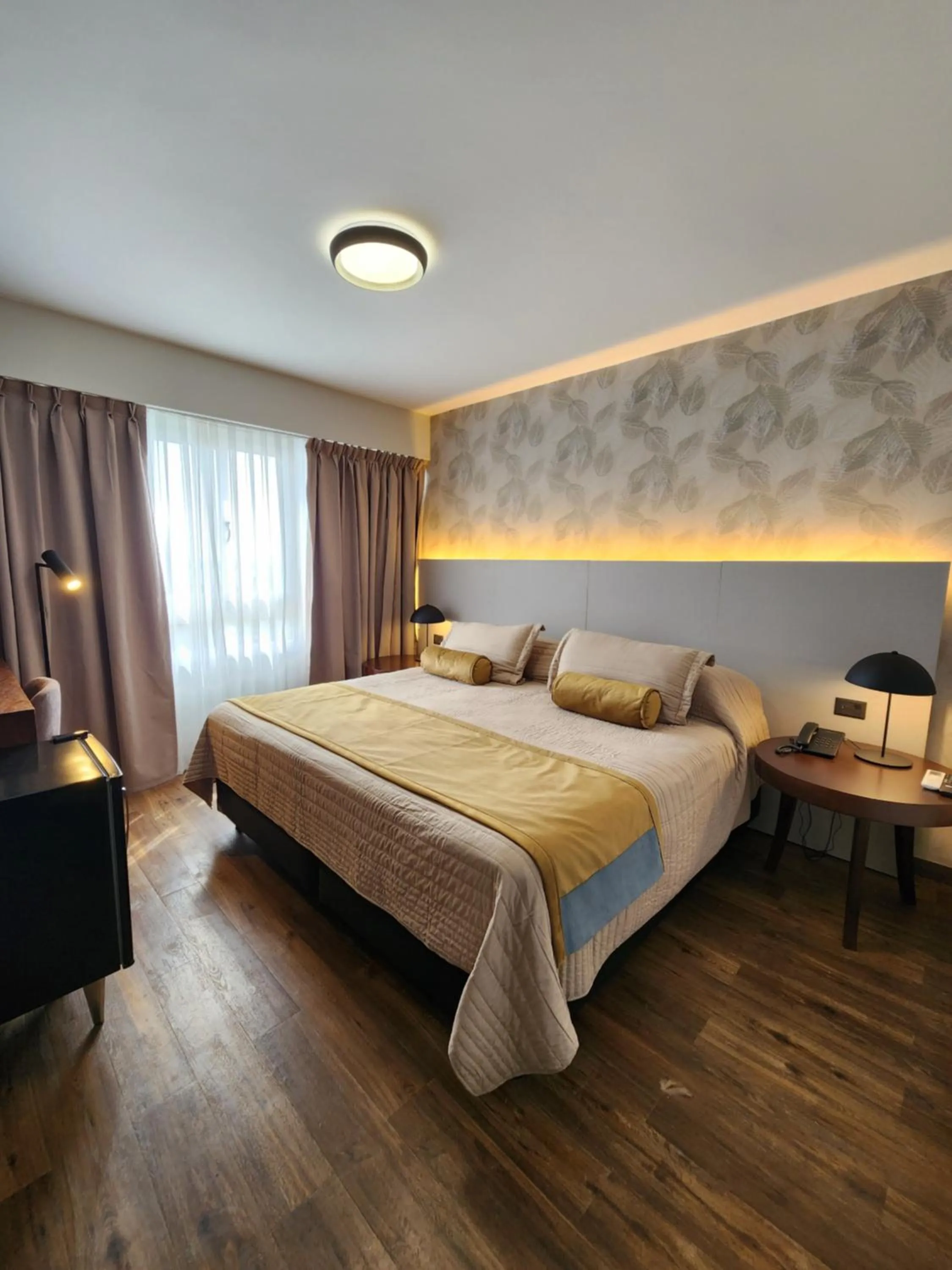 Bedroom, Bed in Hotel Continental