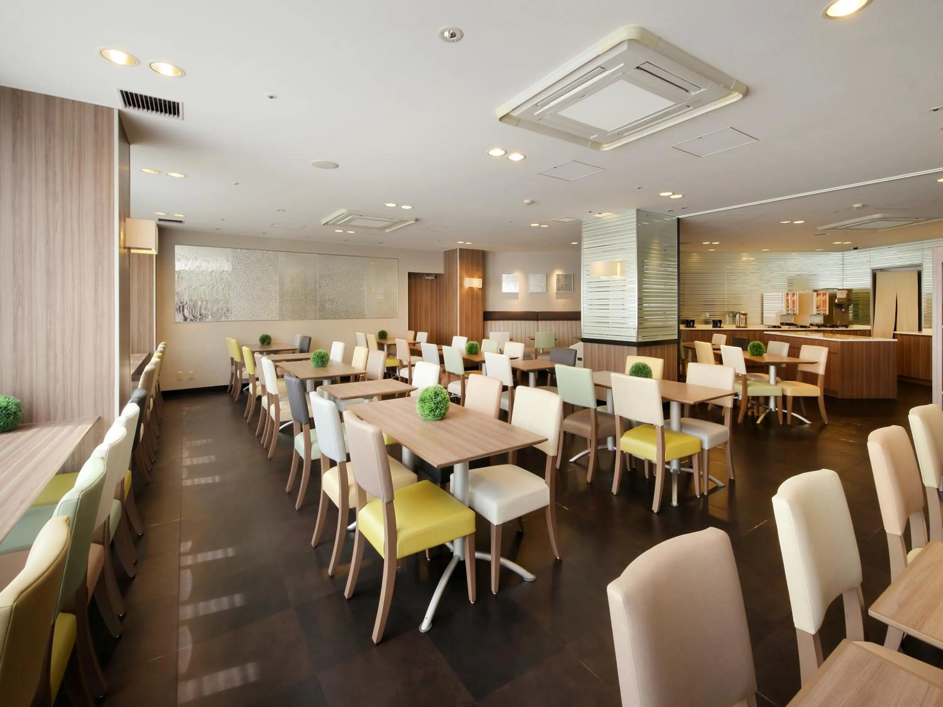 Restaurant/places to eat in Keio Presso Inn Otemachi