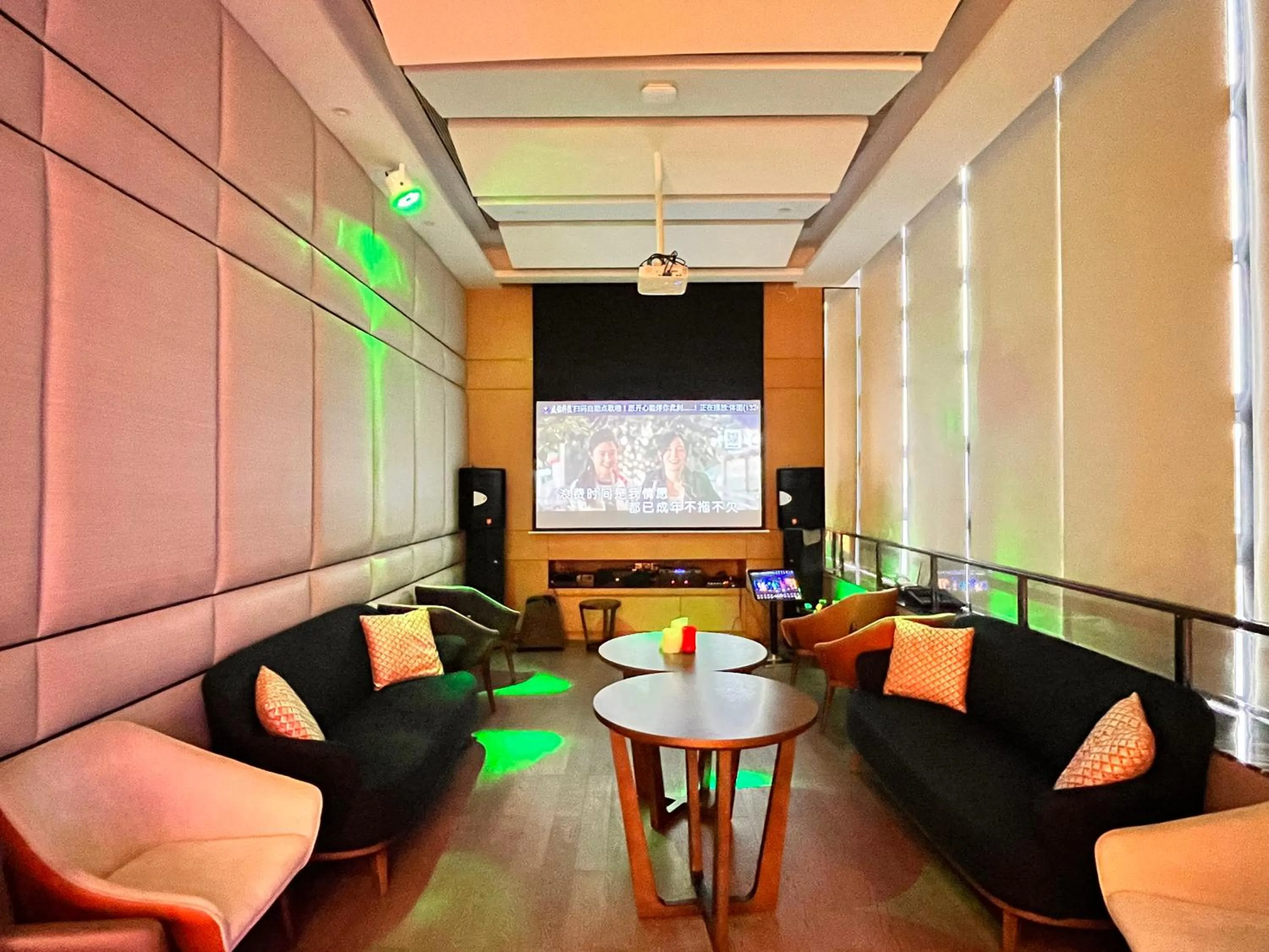 Lounge or bar, Seating Area in Somerset Zhuankou Wuhan