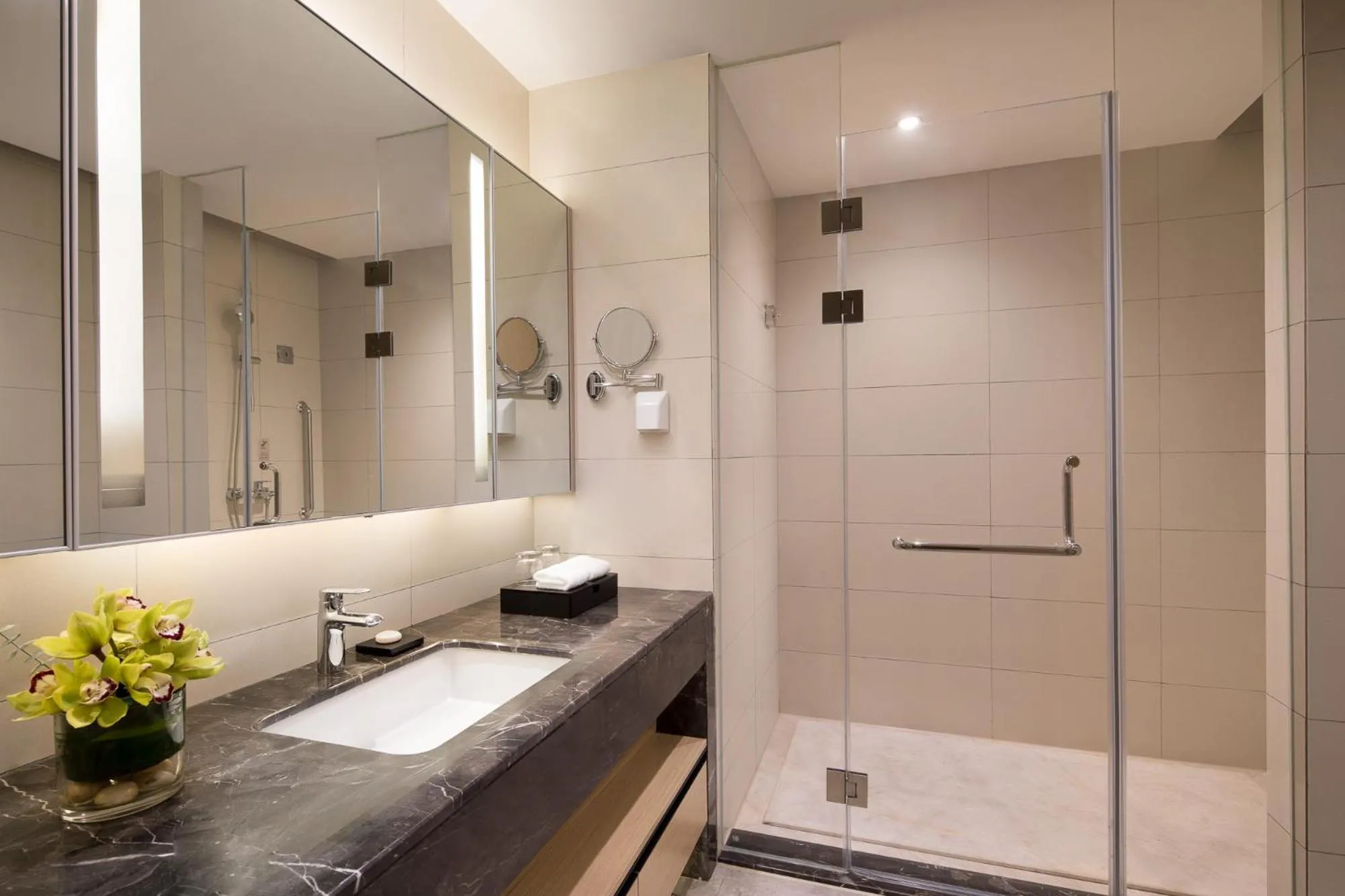 Shower, Bathroom in Somerset Zhuankou Wuhan