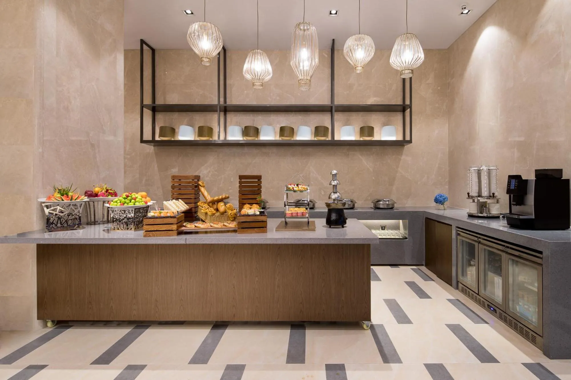 Dining area, Kitchen/Kitchenette in Somerset Zhuankou Wuhan