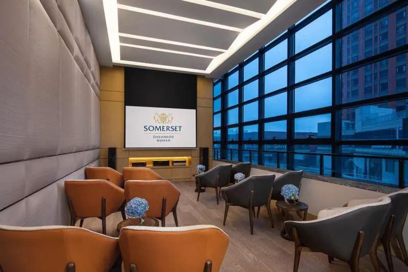 Business facilities, Lounge/Bar in Somerset Zhuankou Wuhan